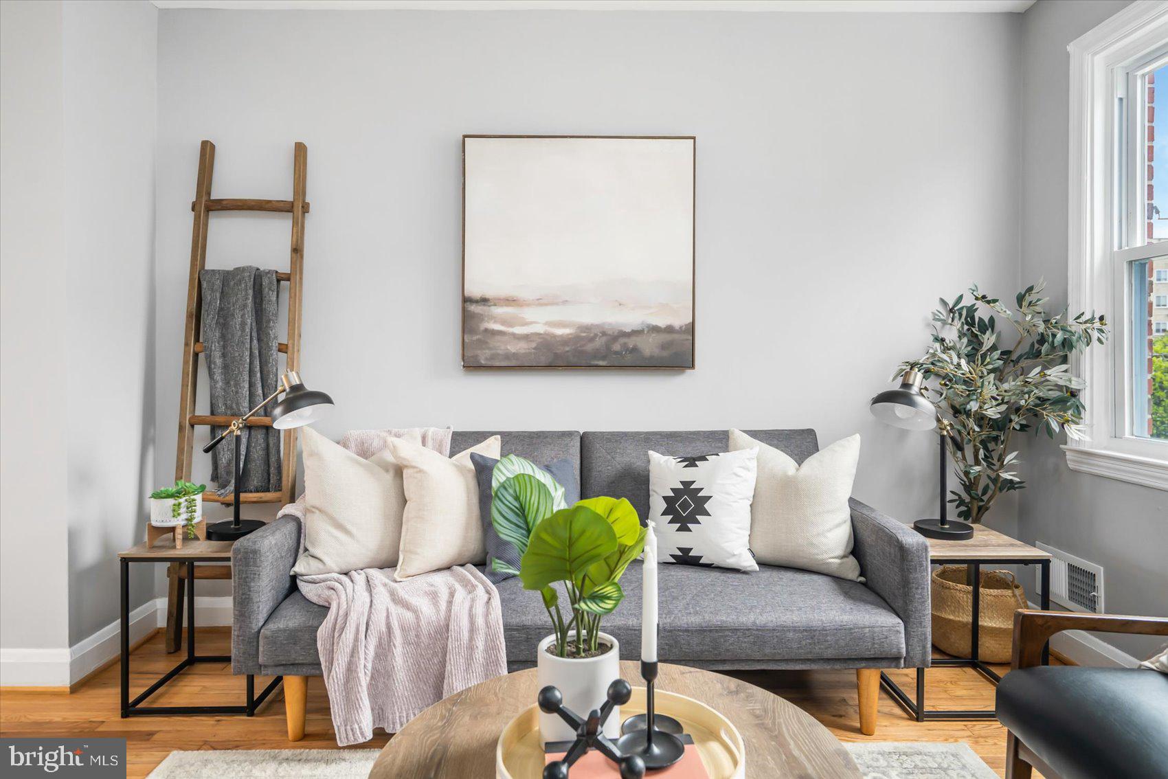 VIOLETVILLE - Residential