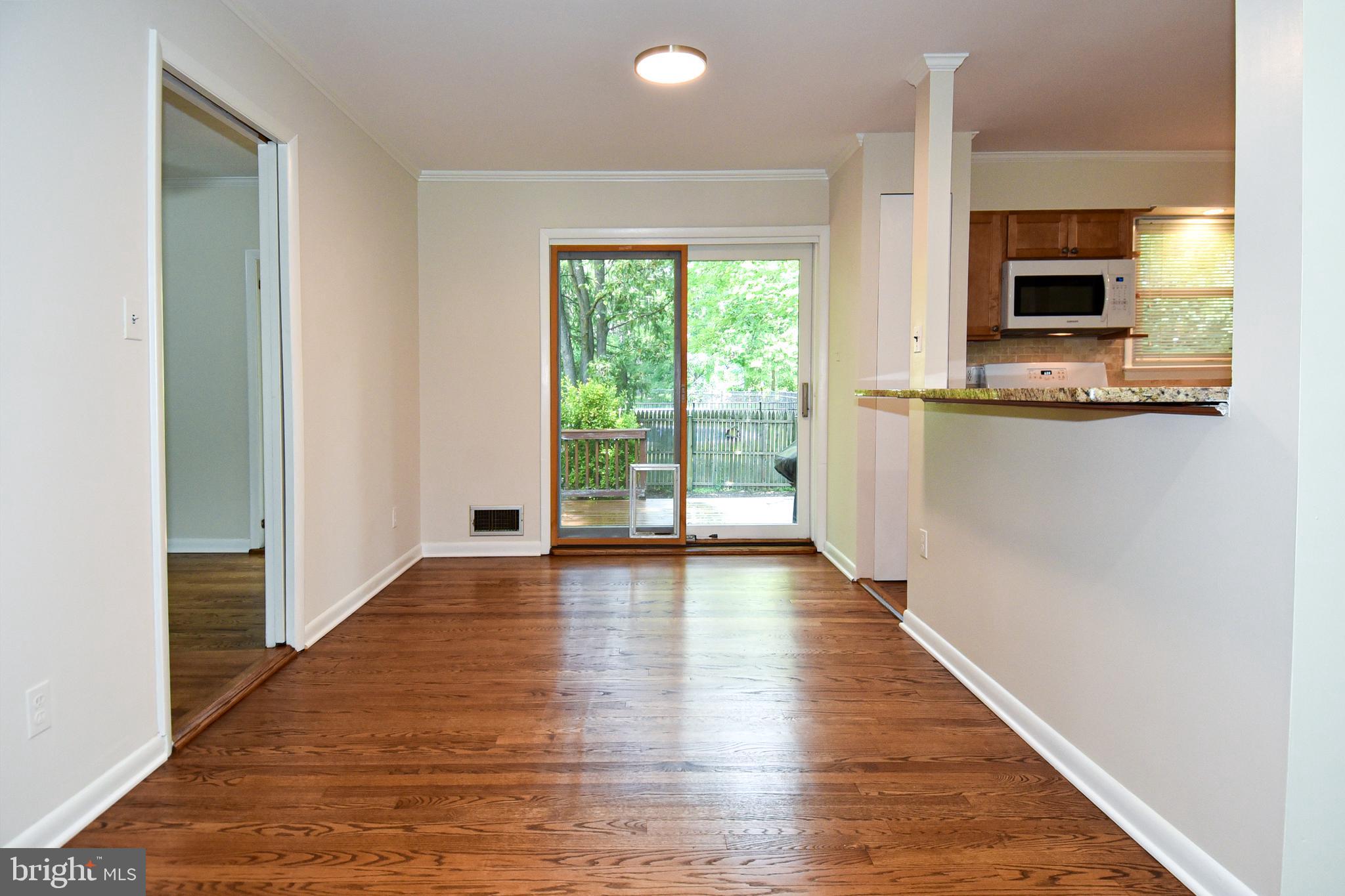 OAKMONT MANOR - Residential