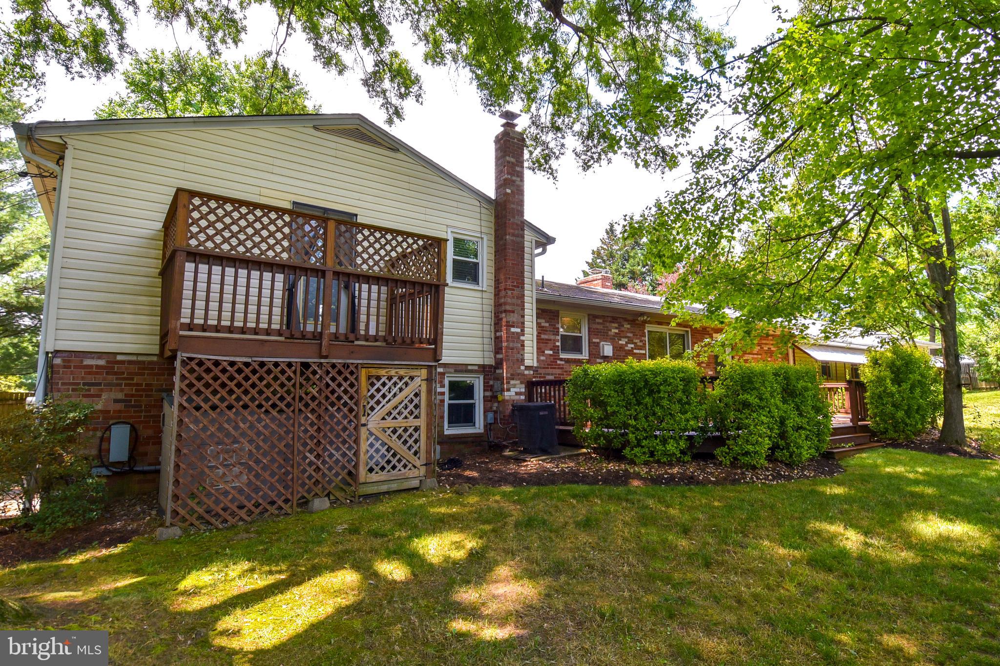 OAKMONT MANOR - Residential