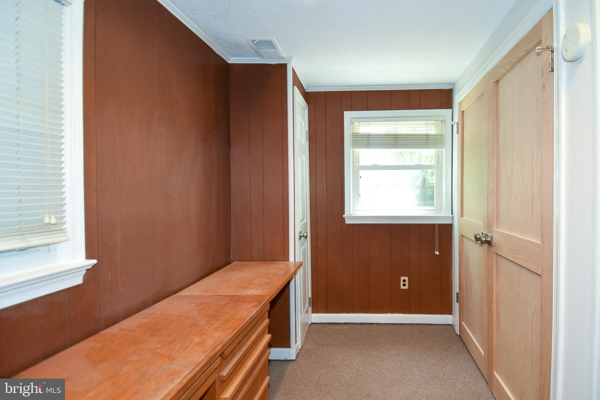 OAKMONT MANOR - Residential