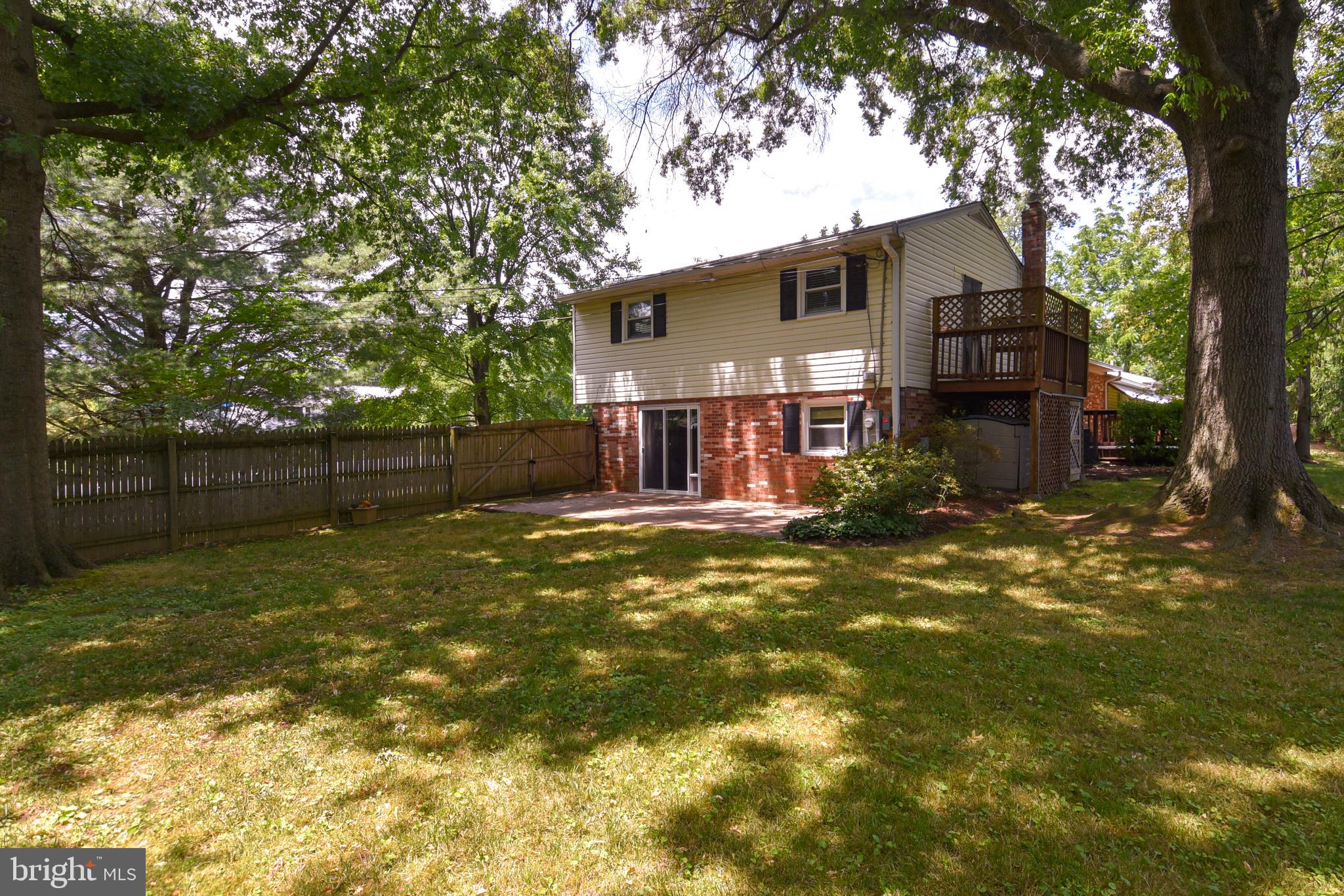 OAKMONT MANOR - Residential