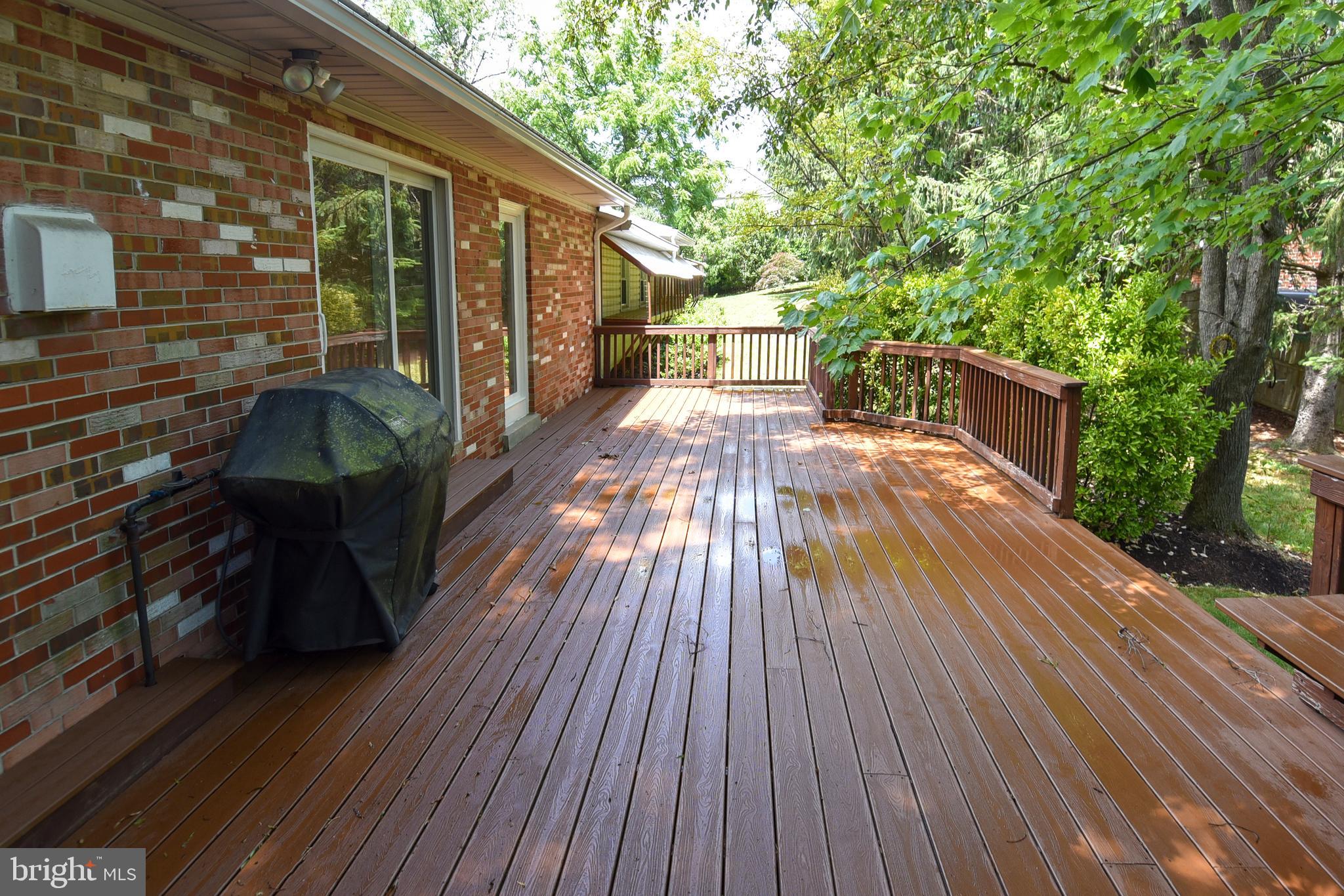 OAKMONT MANOR - Residential