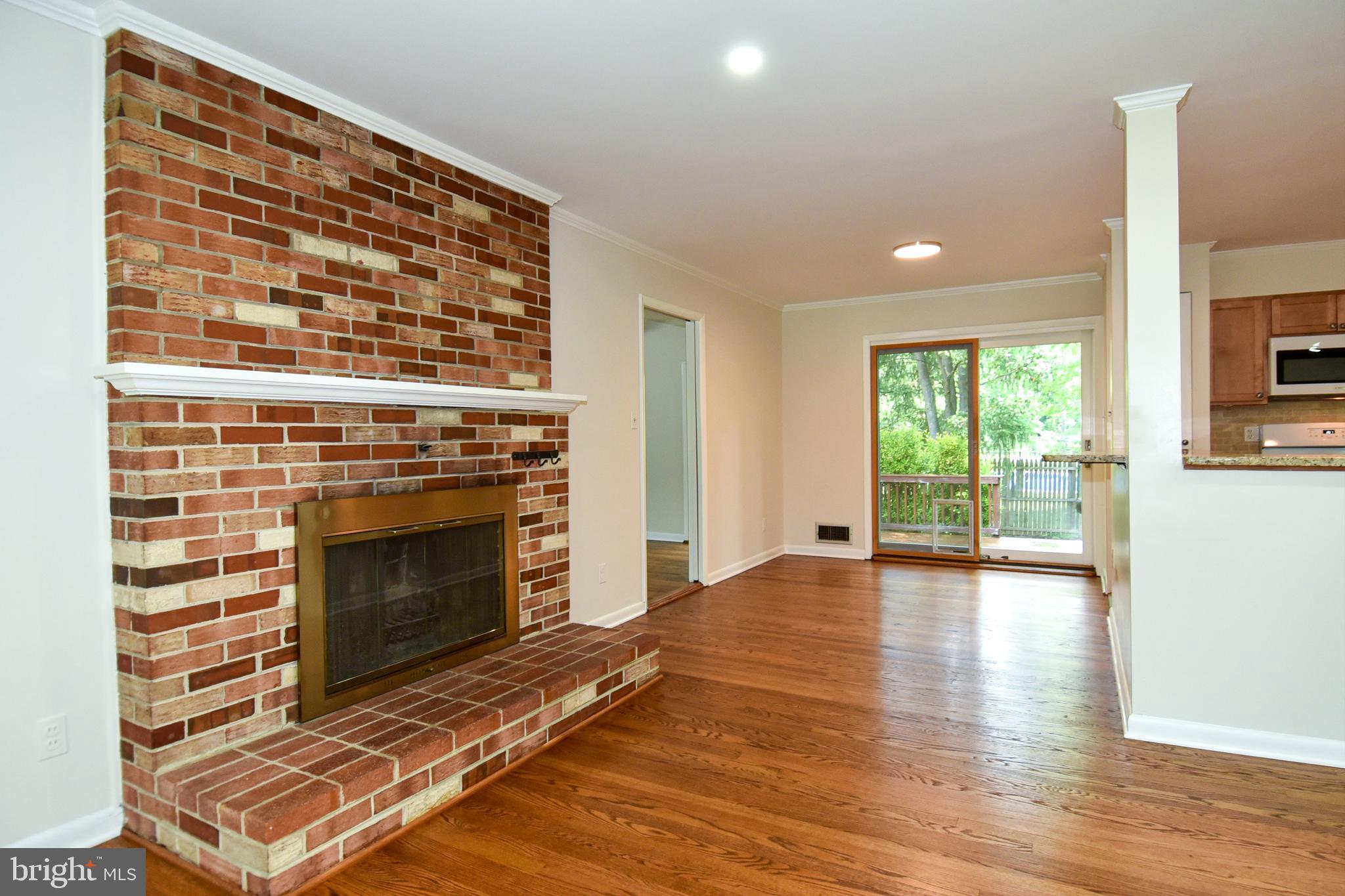 OAKMONT MANOR - Residential