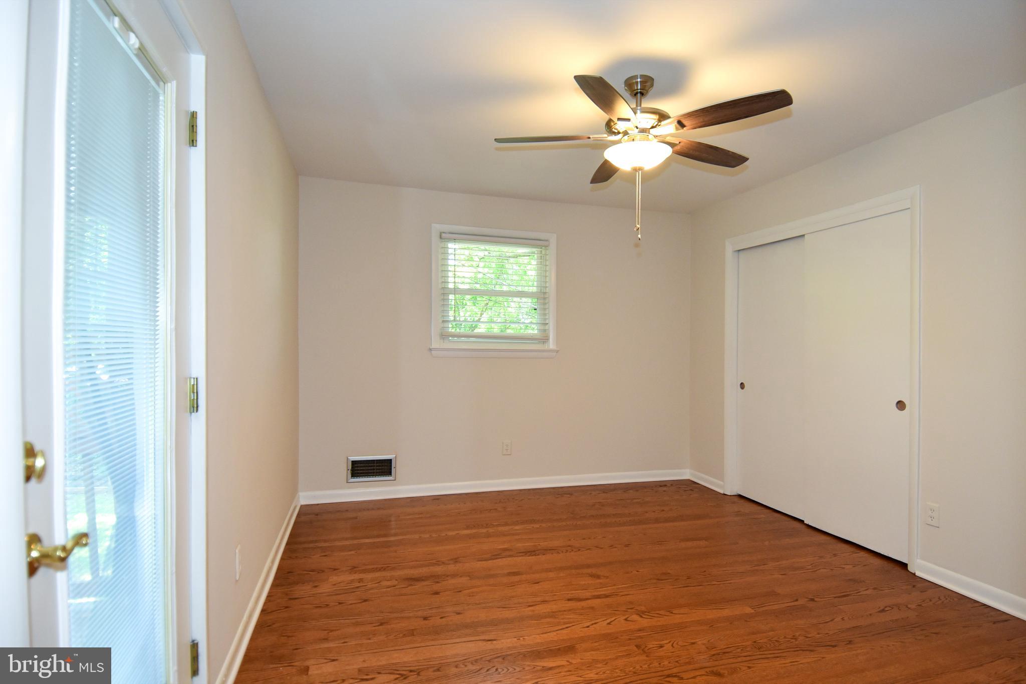 OAKMONT MANOR - Residential