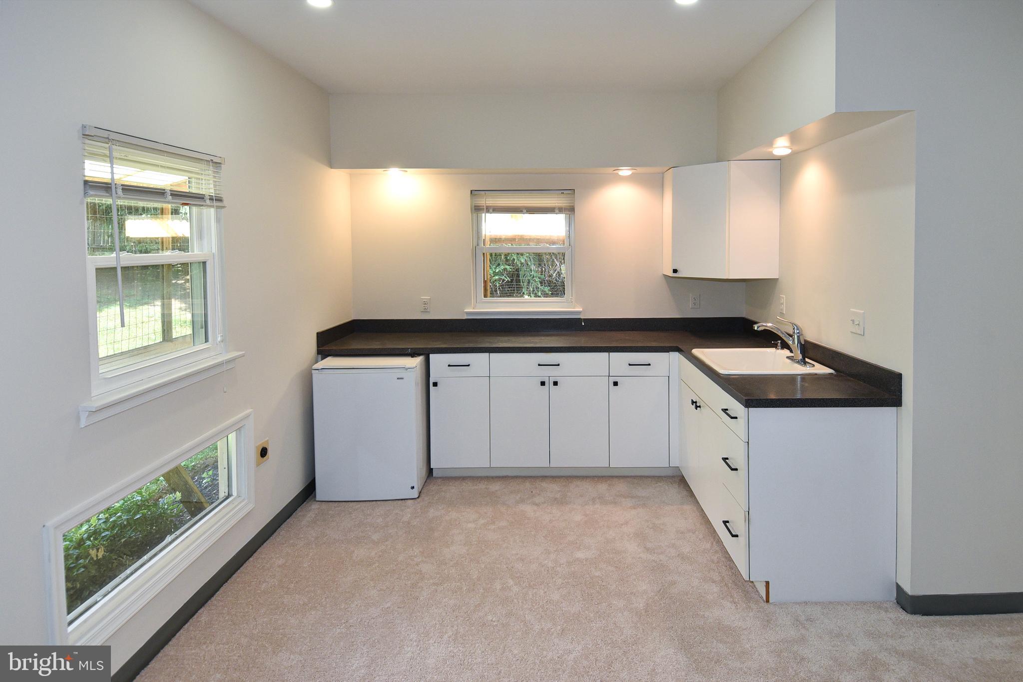 OAKMONT MANOR - Residential