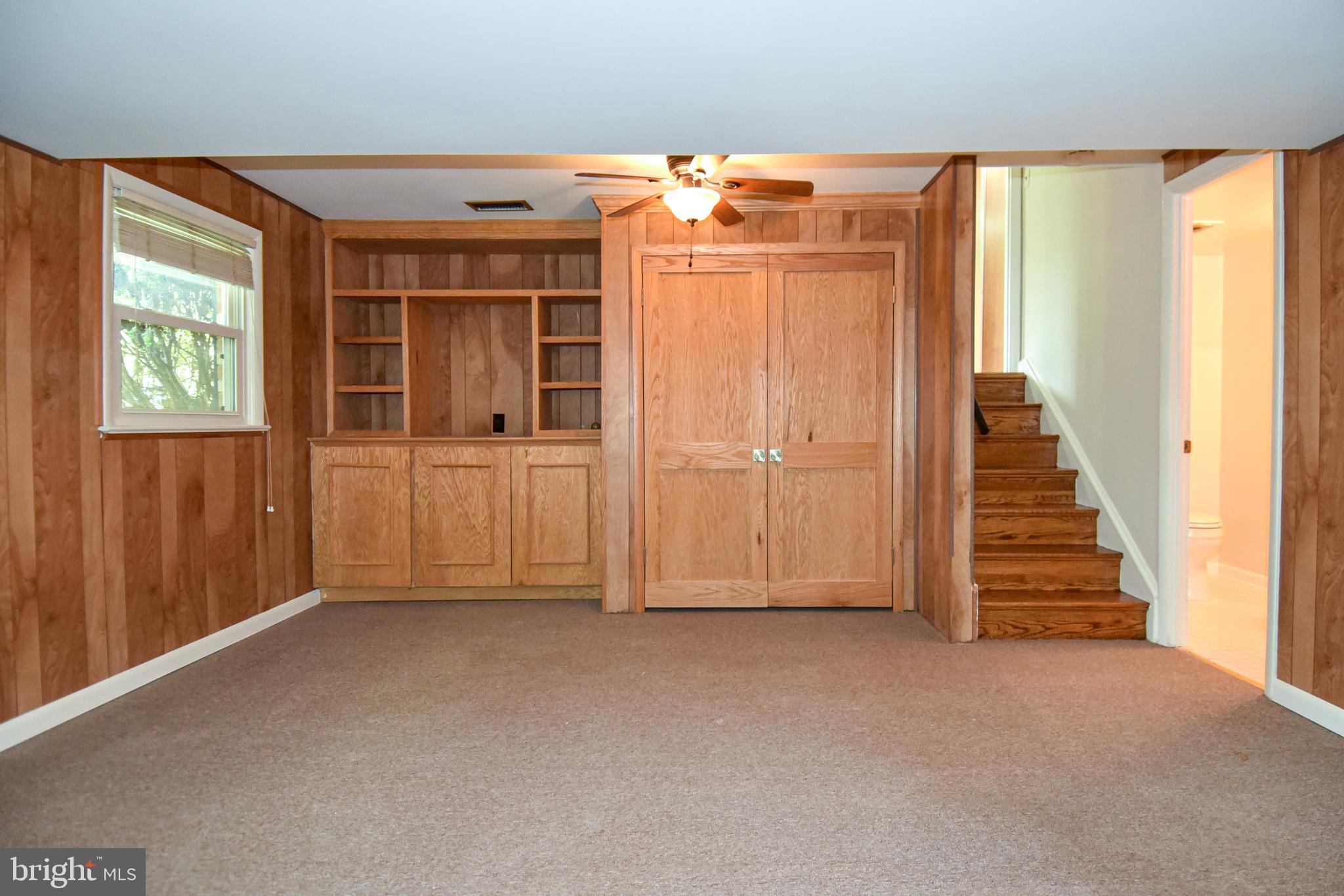 OAKMONT MANOR - Residential