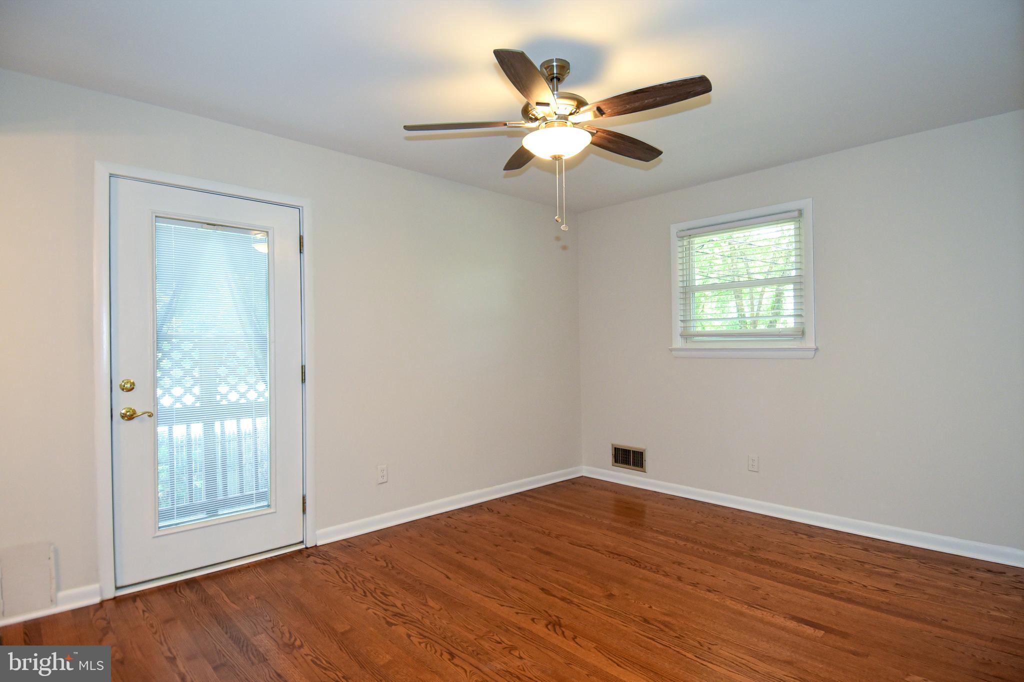 OAKMONT MANOR - Residential