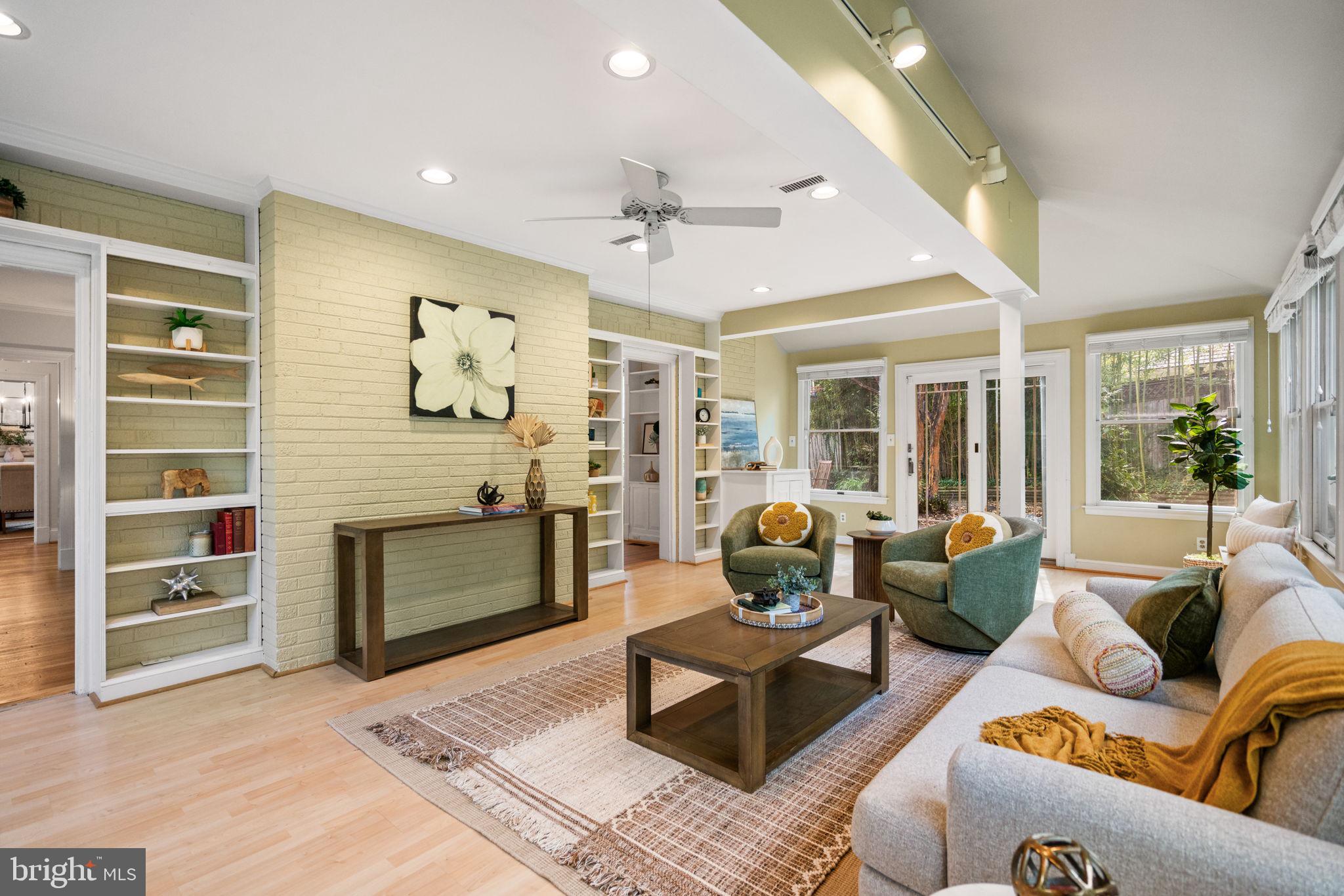 CHEVY CHASE - Residential