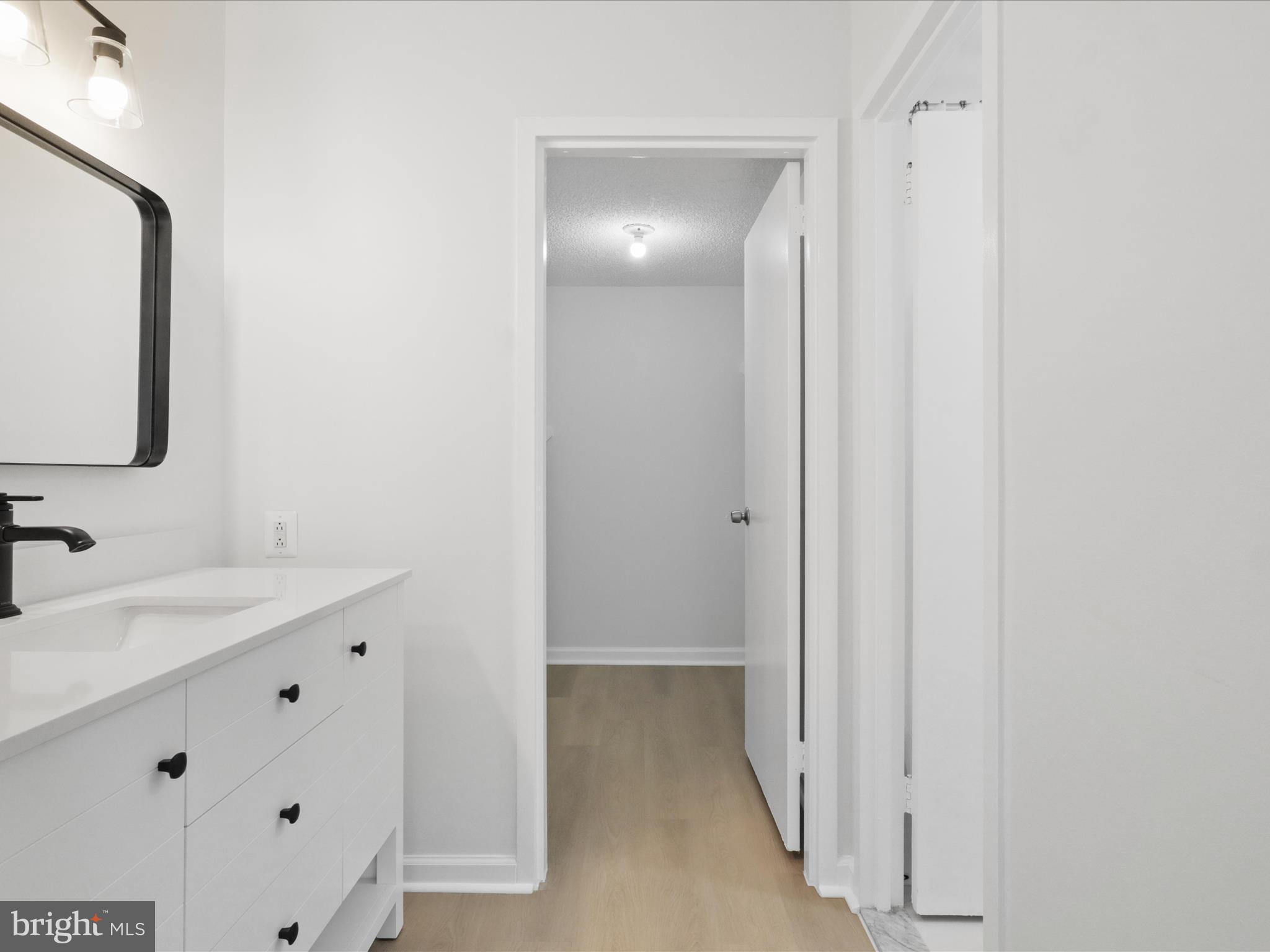 SKYLINE PLAZA - Residential Lease