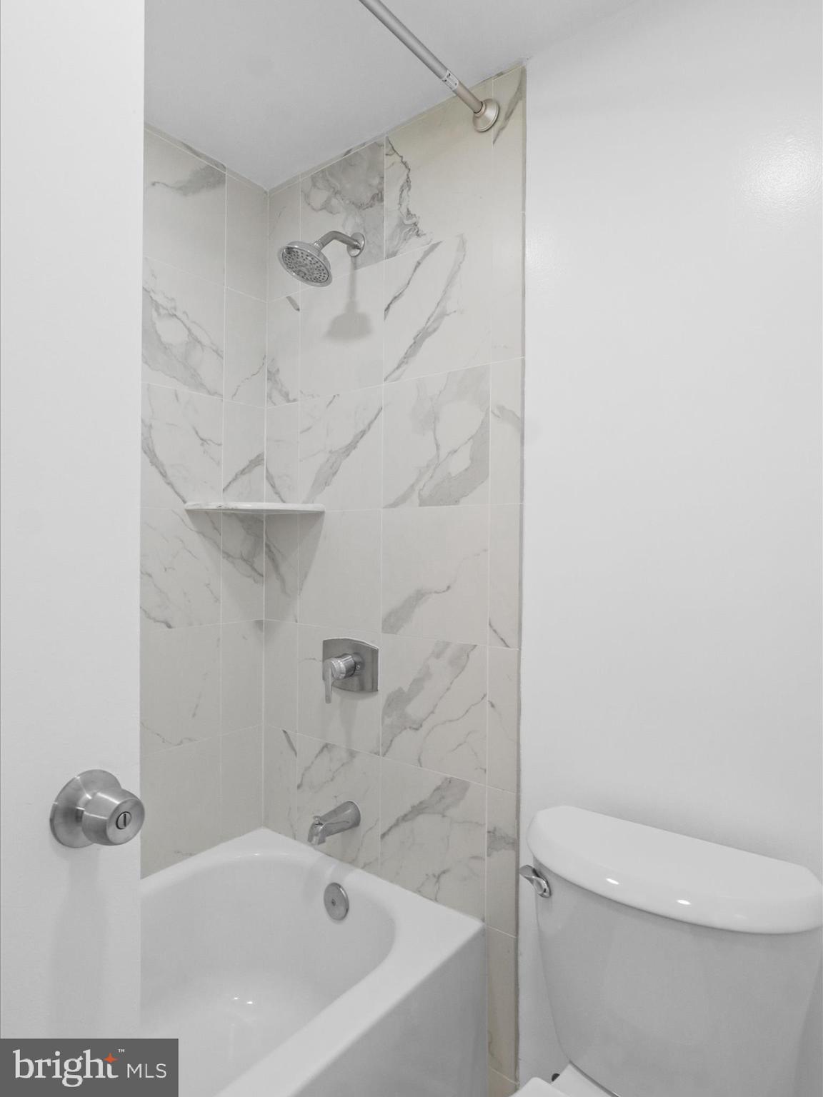 SKYLINE PLAZA - Residential Lease