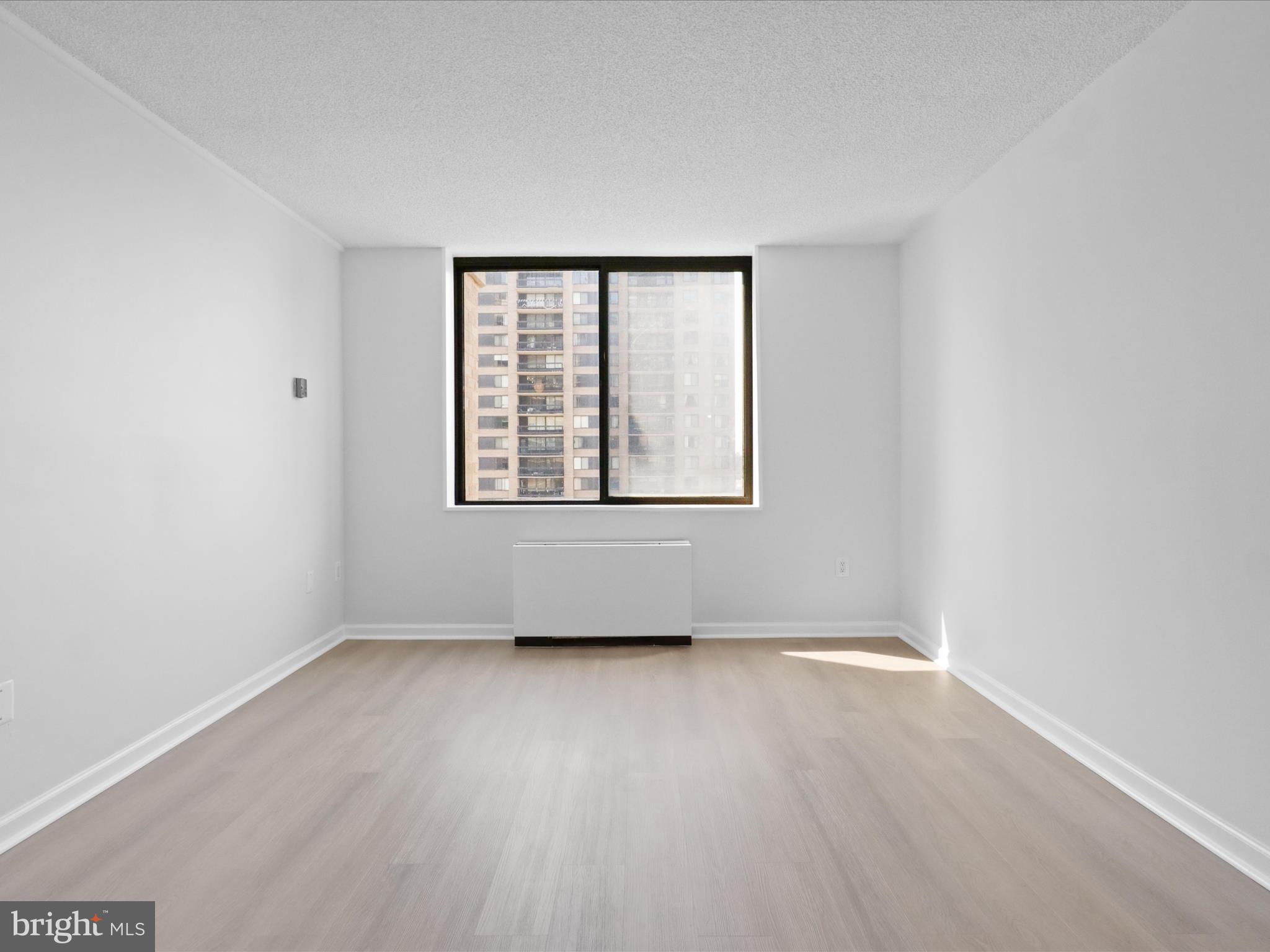 SKYLINE PLAZA - Residential Lease