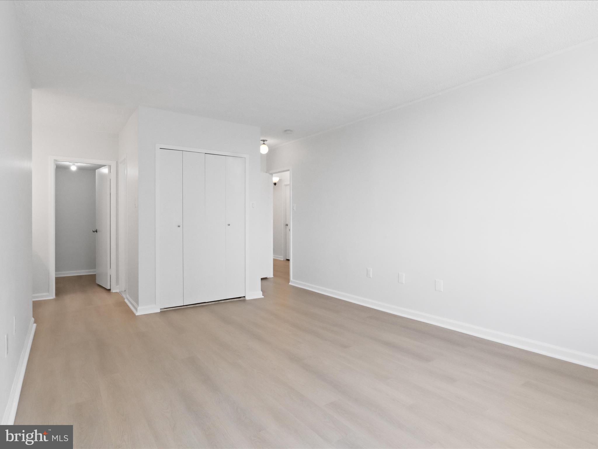 SKYLINE PLAZA - Residential Lease