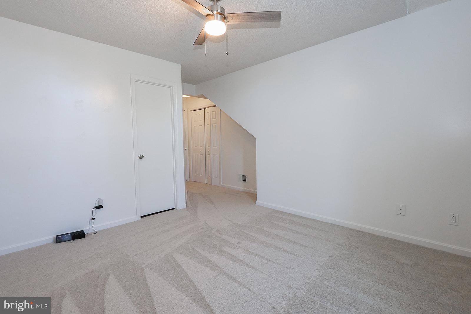 LONGFIELDS VILLAGE - Residential