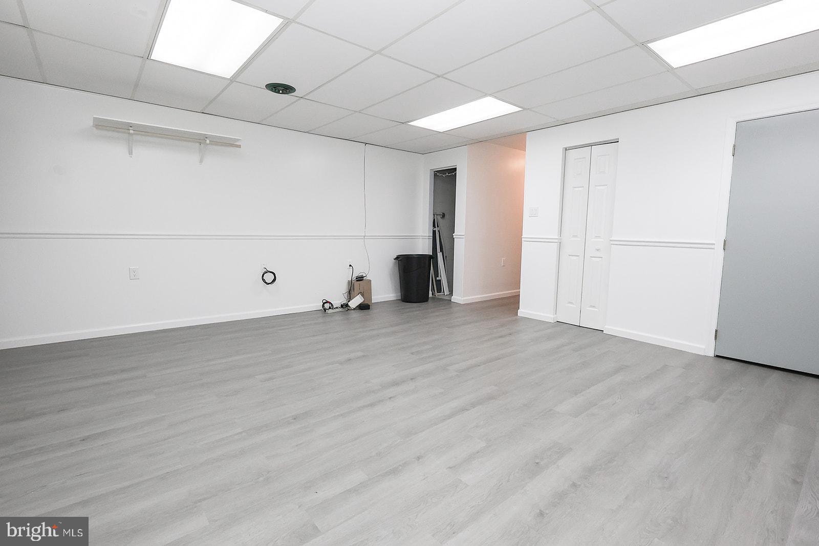 LONGFIELDS VILLAGE - Residential