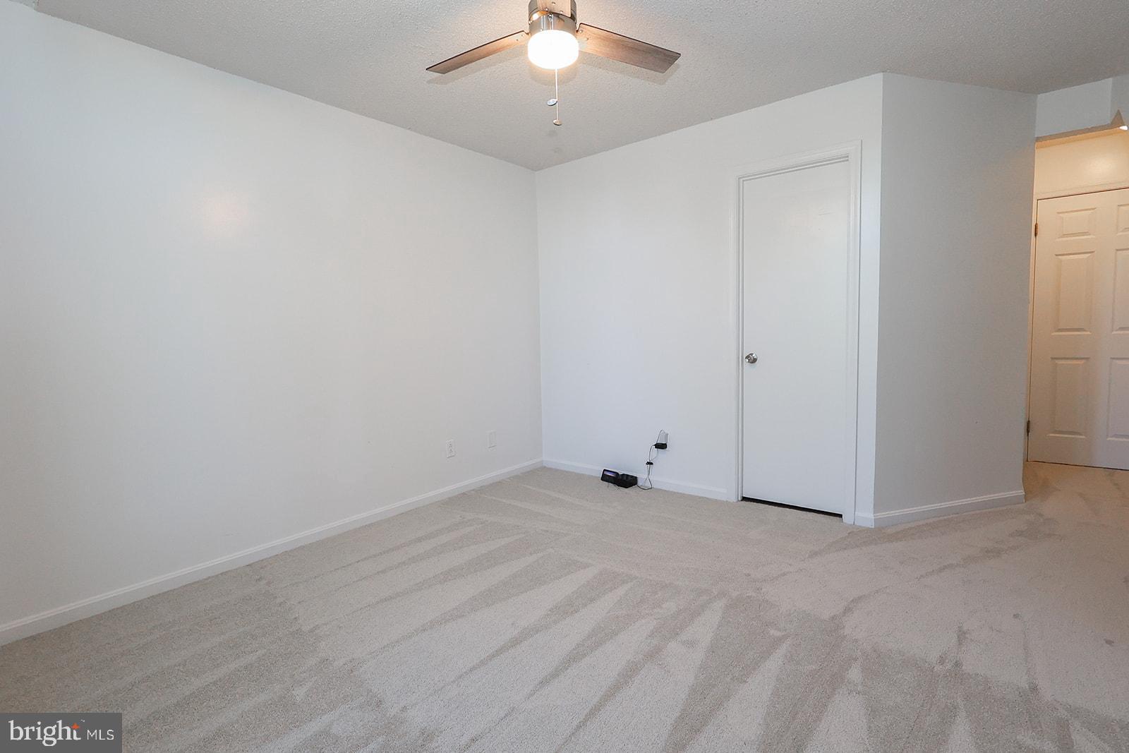 LONGFIELDS VILLAGE - Residential