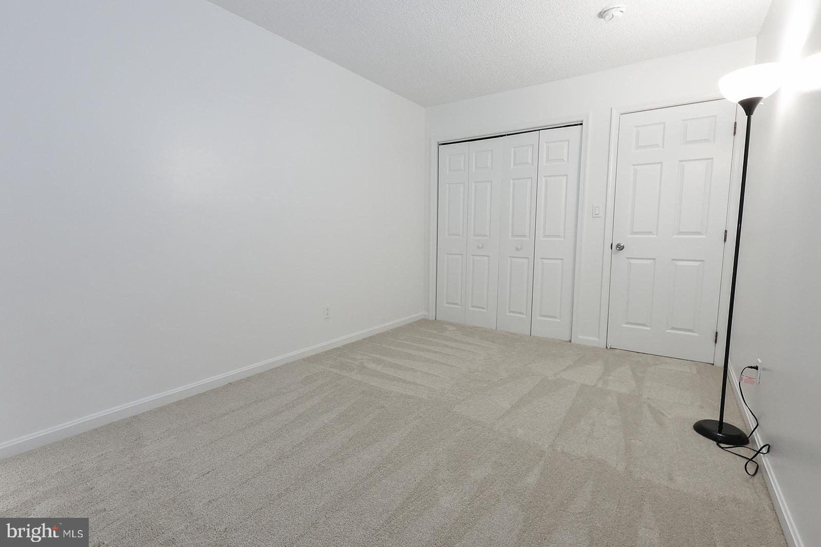 LONGFIELDS VILLAGE - Residential