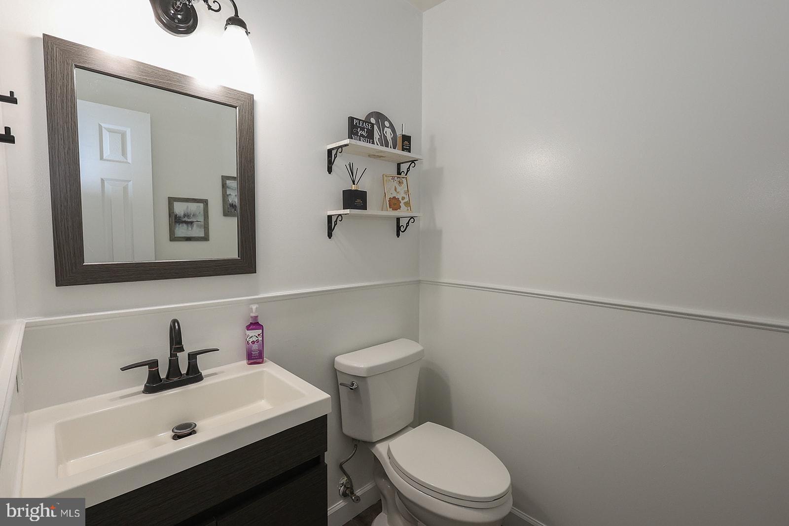 LONGFIELDS VILLAGE - Residential