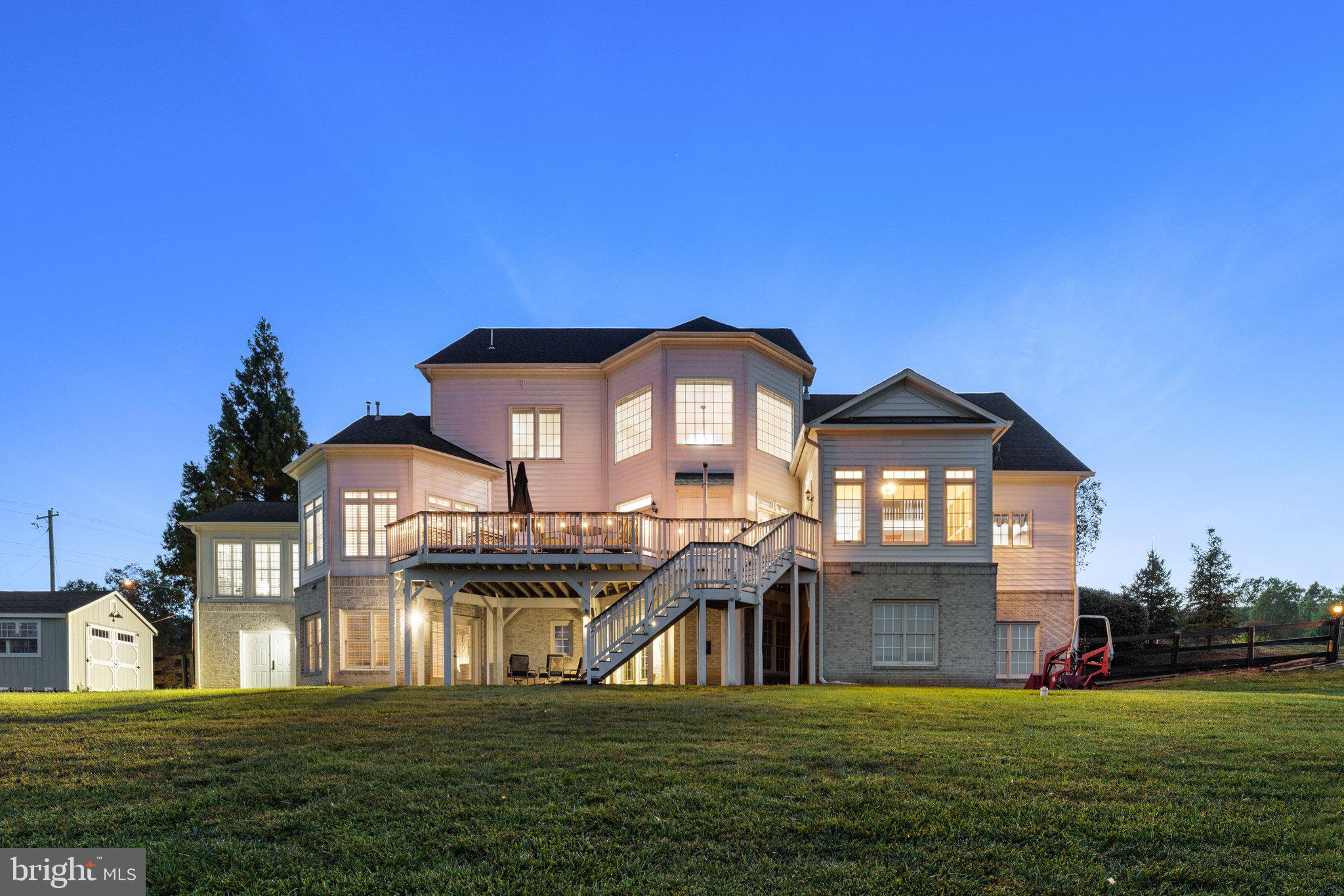 AVONDALE ESTATES - Residential