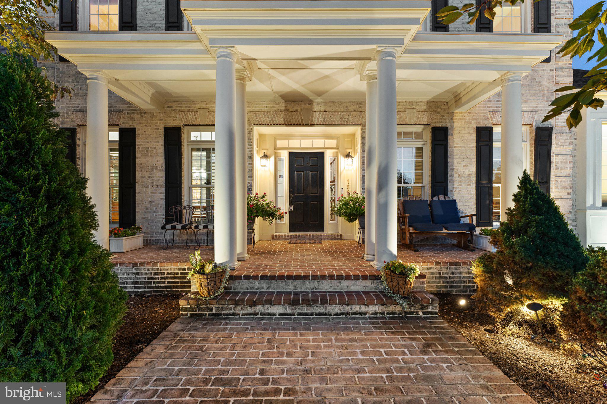 AVONDALE ESTATES - Residential