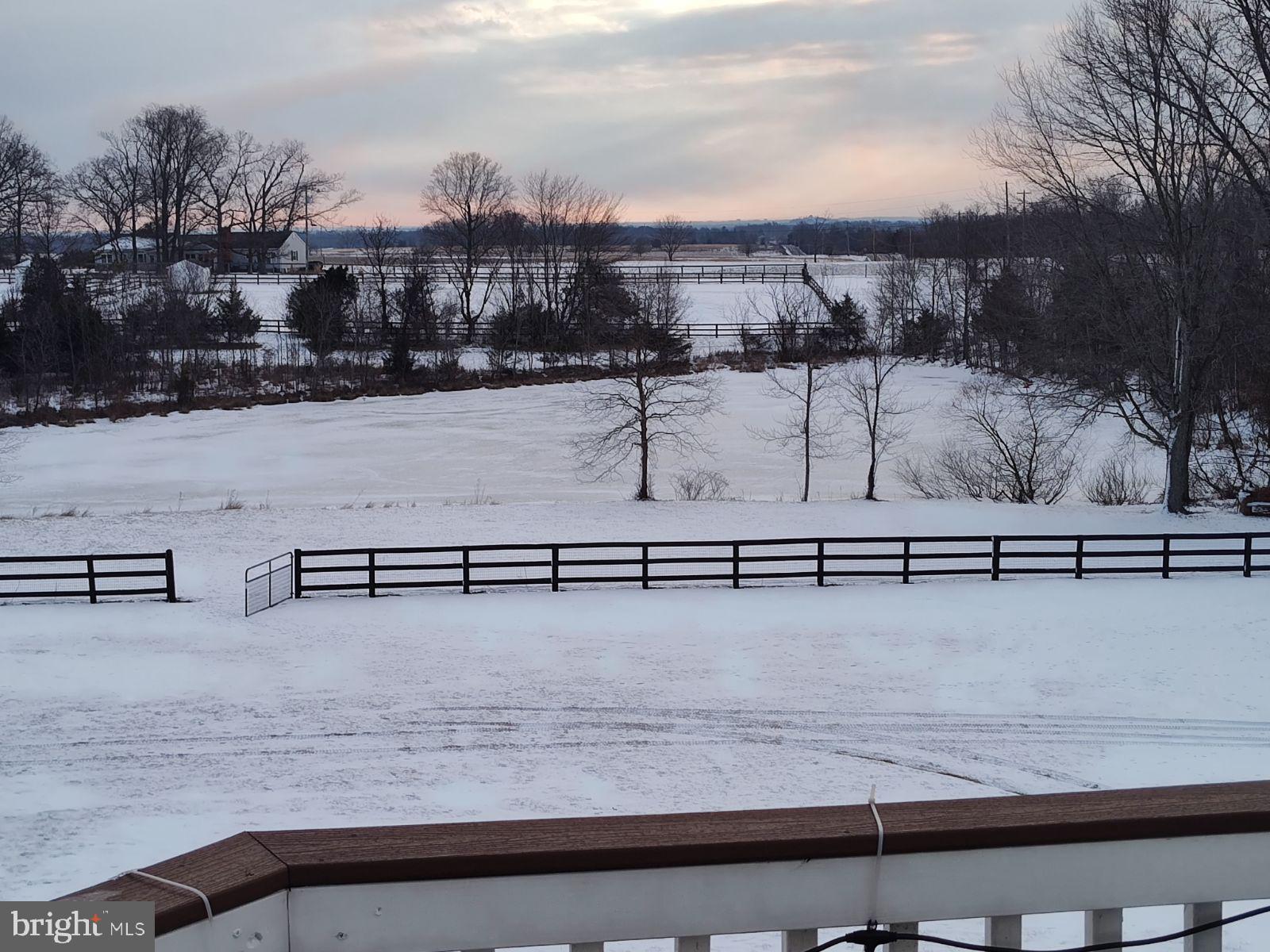 AVONDALE ESTATES - Residential