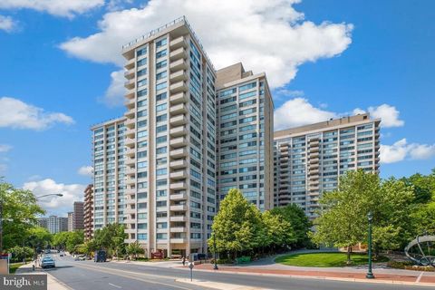 Photo of 4515 Willard Avenue #519S, Chevy Chase, MD 20815 (MLS # MDMC2106460)