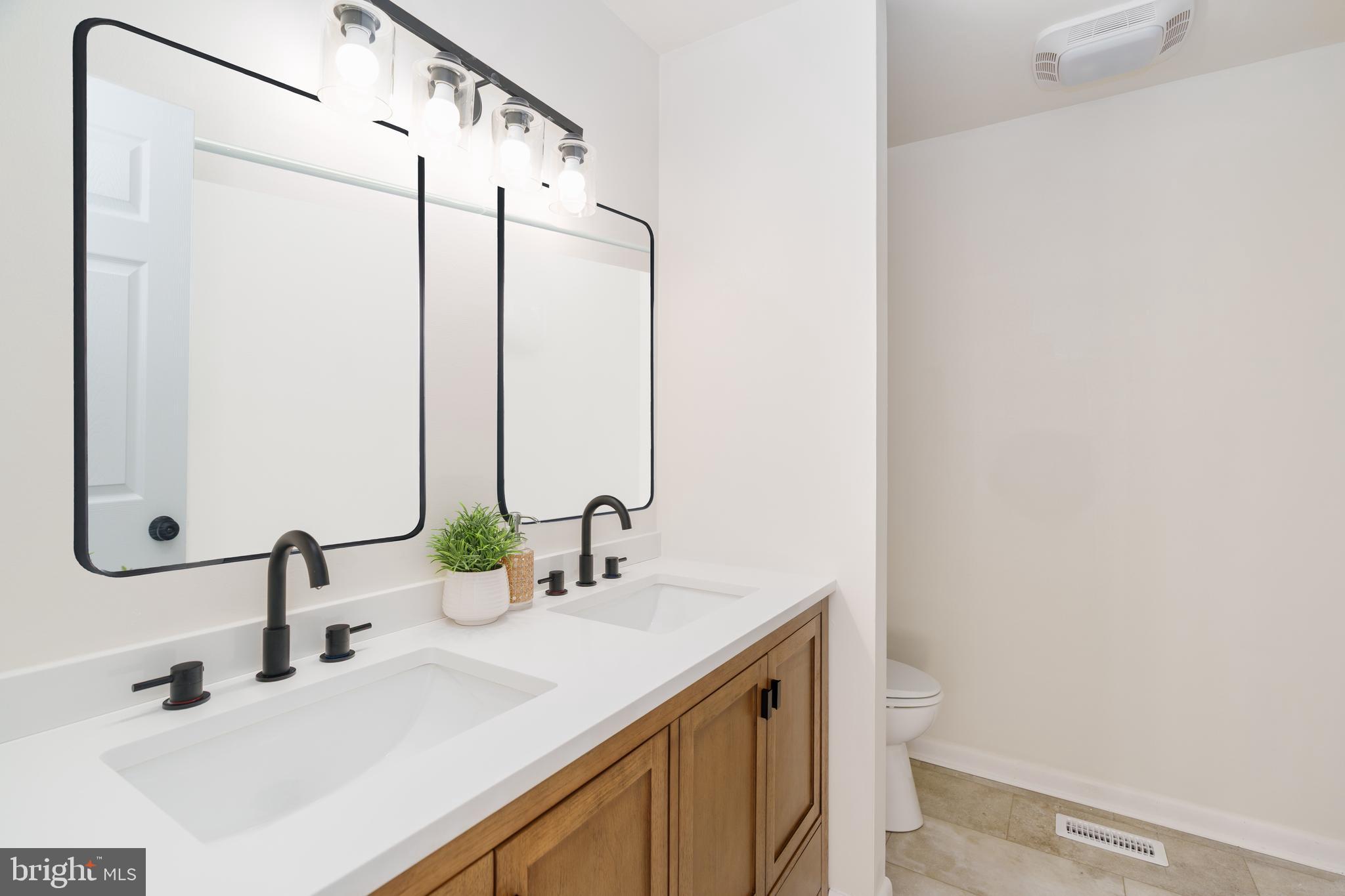 MEADOW RUN - Residential