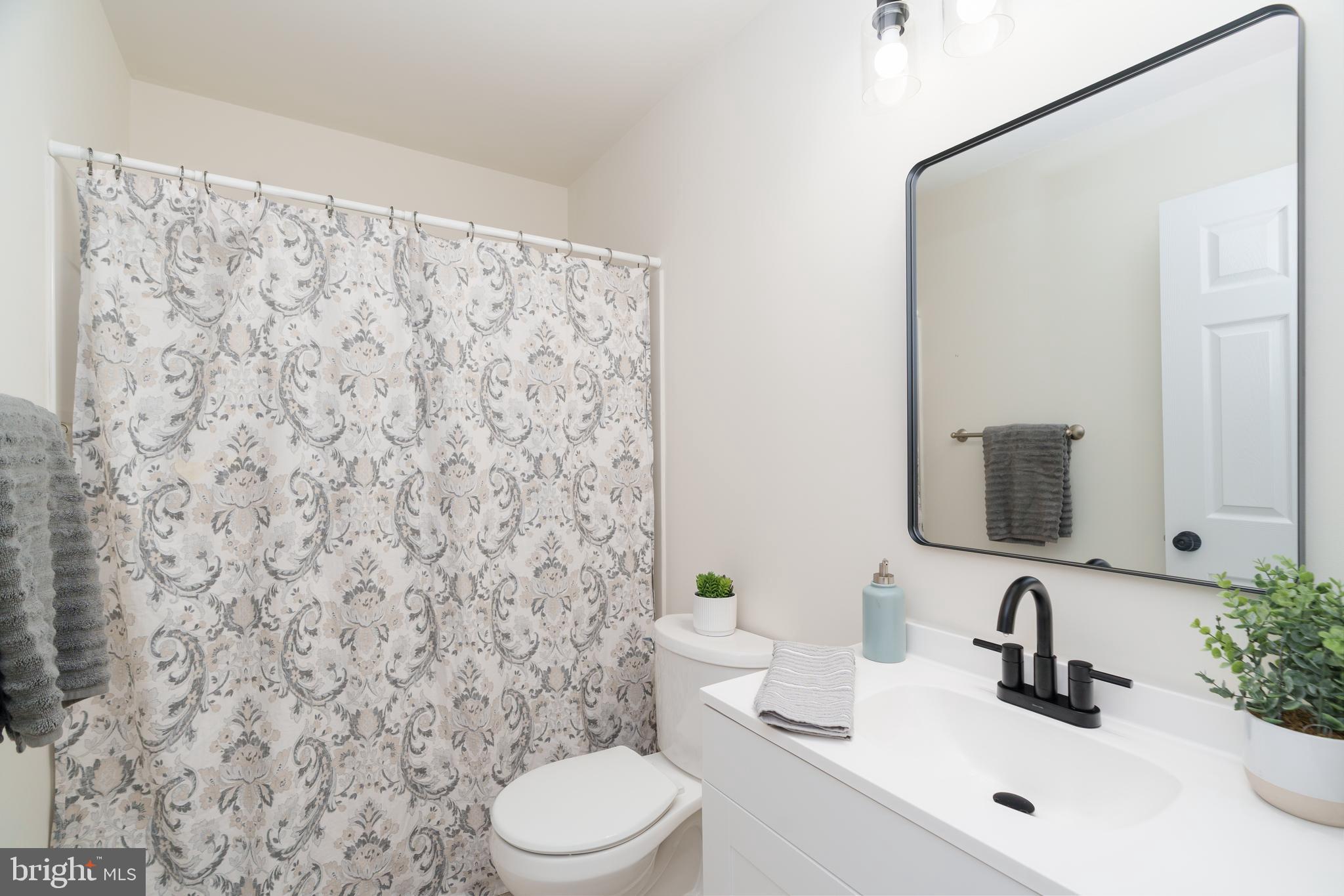 MEADOW RUN - Residential