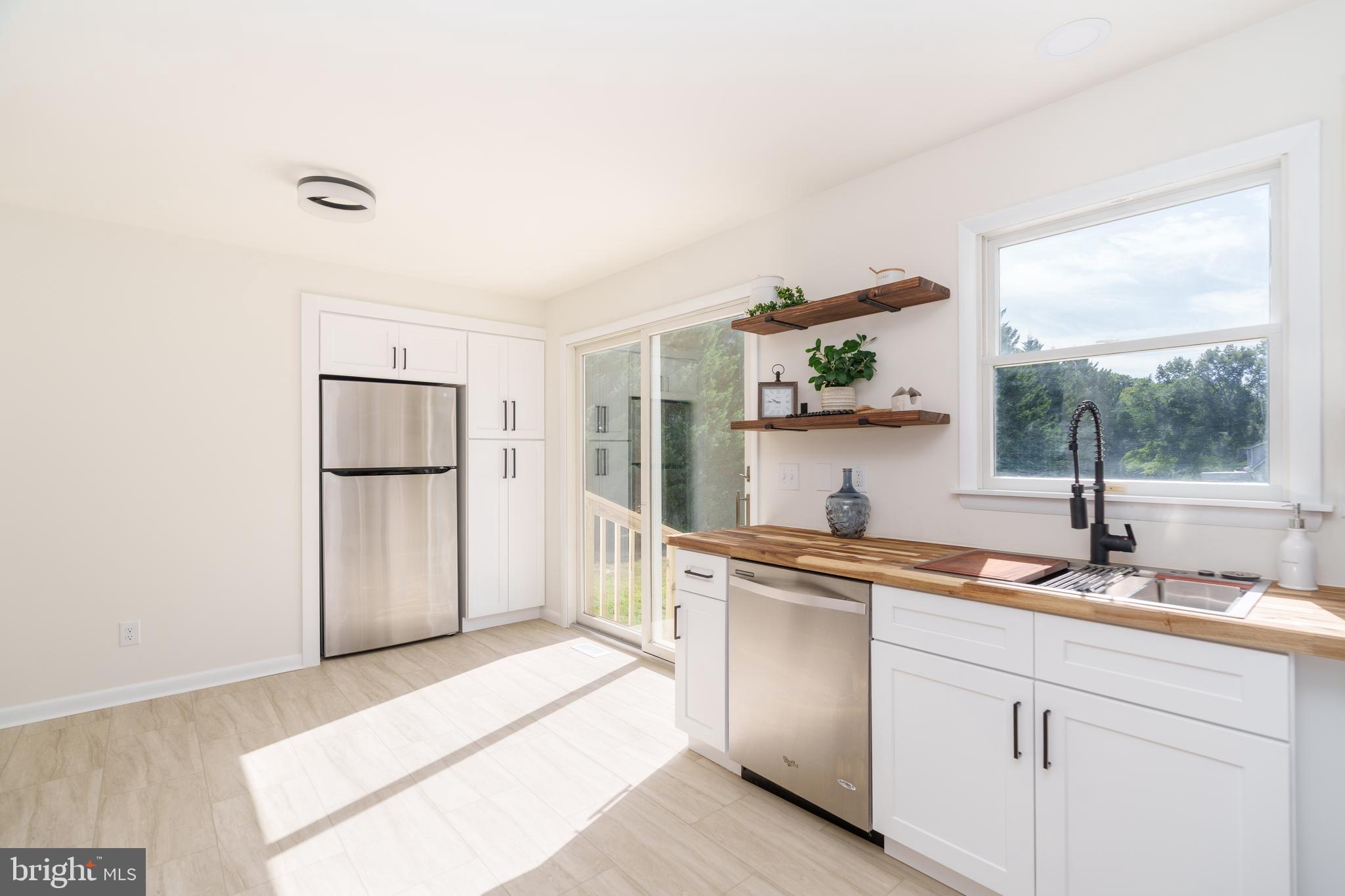 MEADOW RUN - Residential