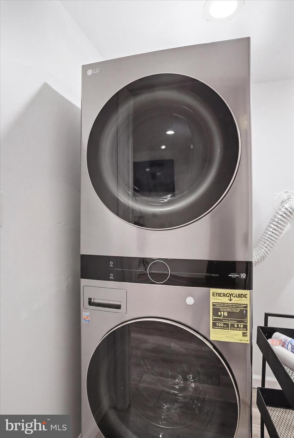 TROUT EST - Residential