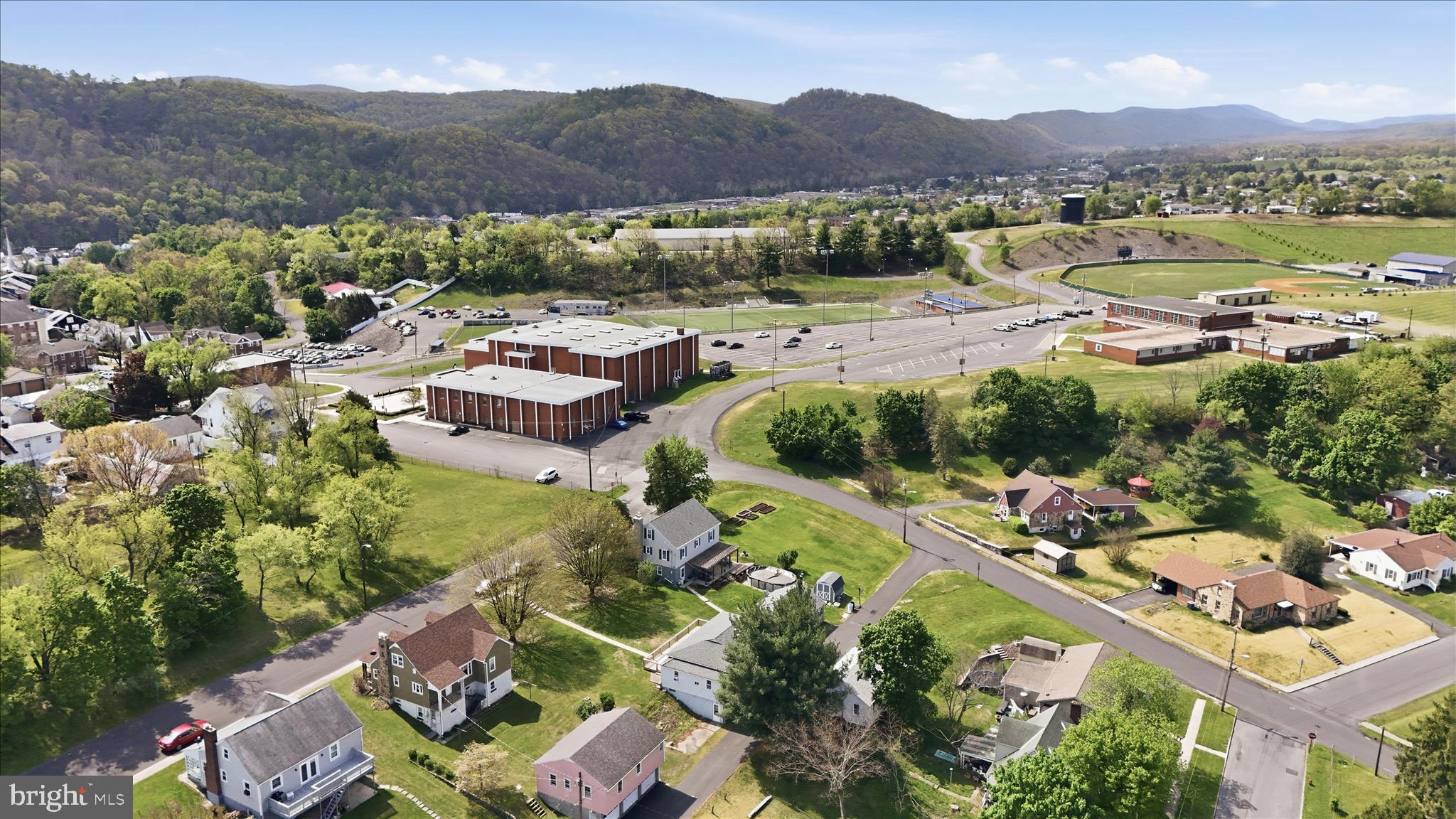 TROUT EST - Residential