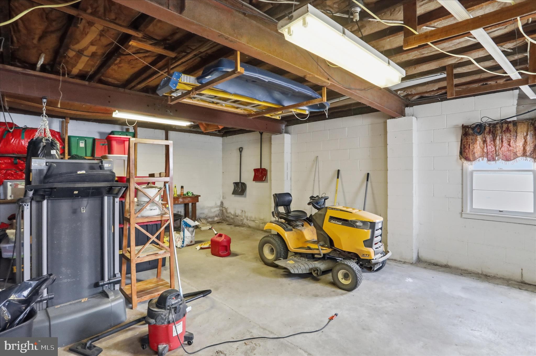 TROUT EST - Residential