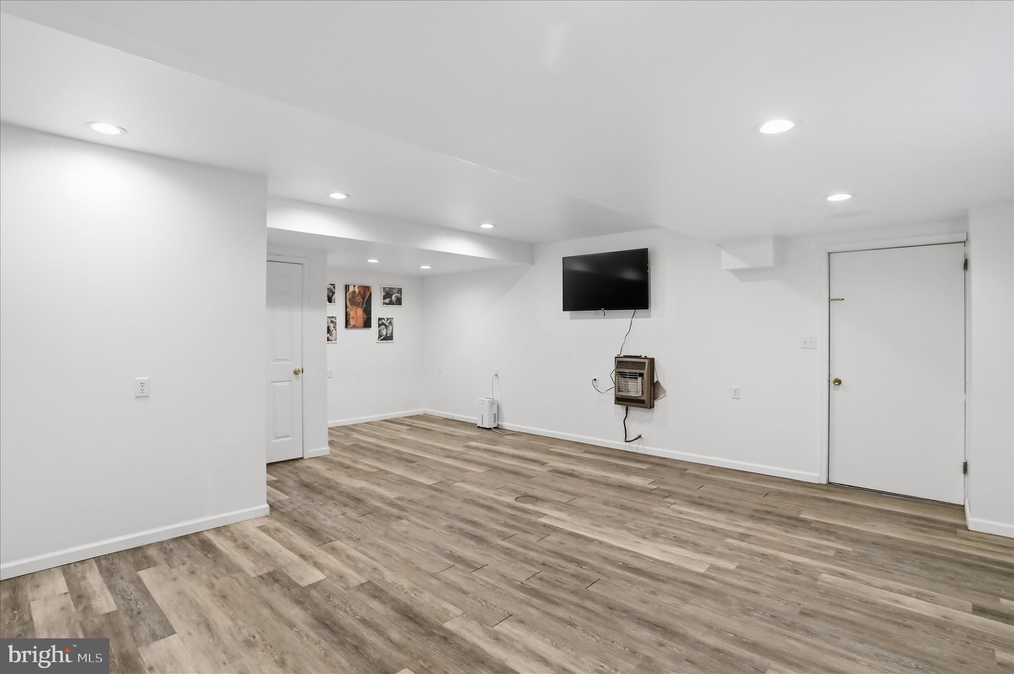 TROUT EST - Residential