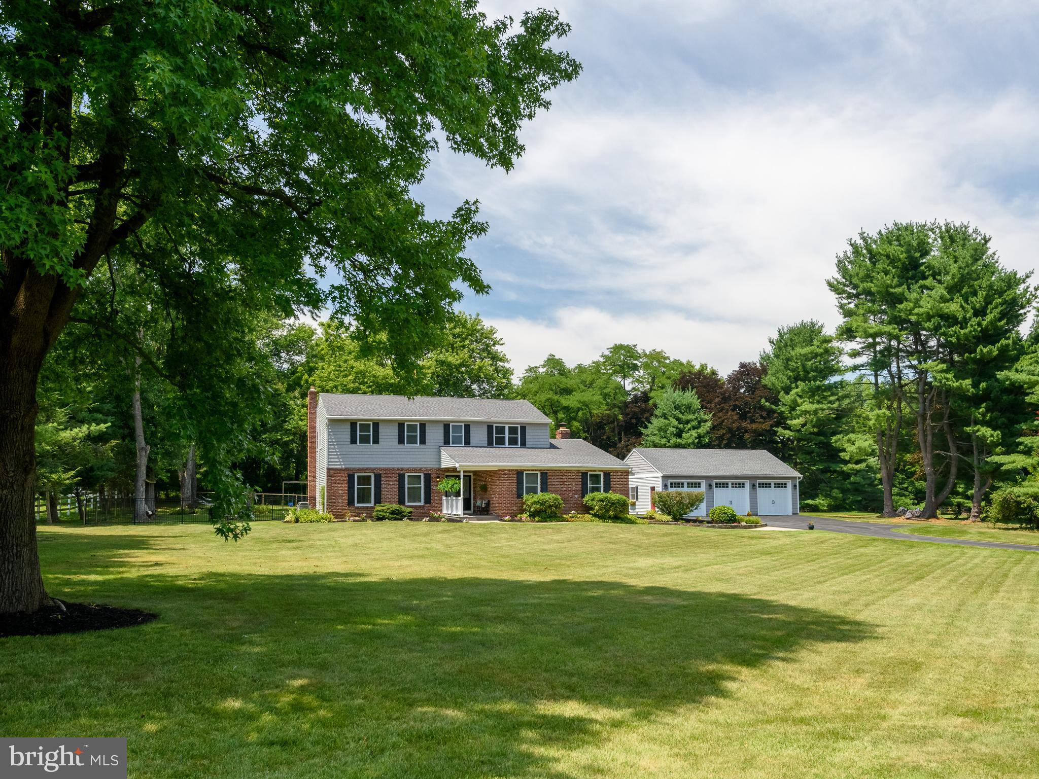 31 GLEN MANOR LANE