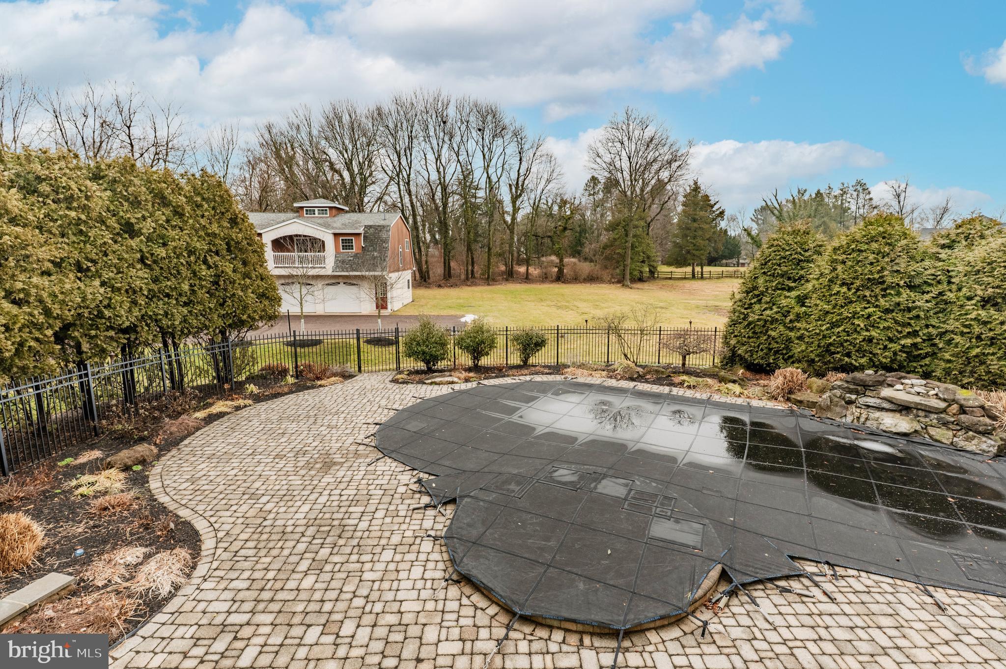 BLUE BELL - Residential