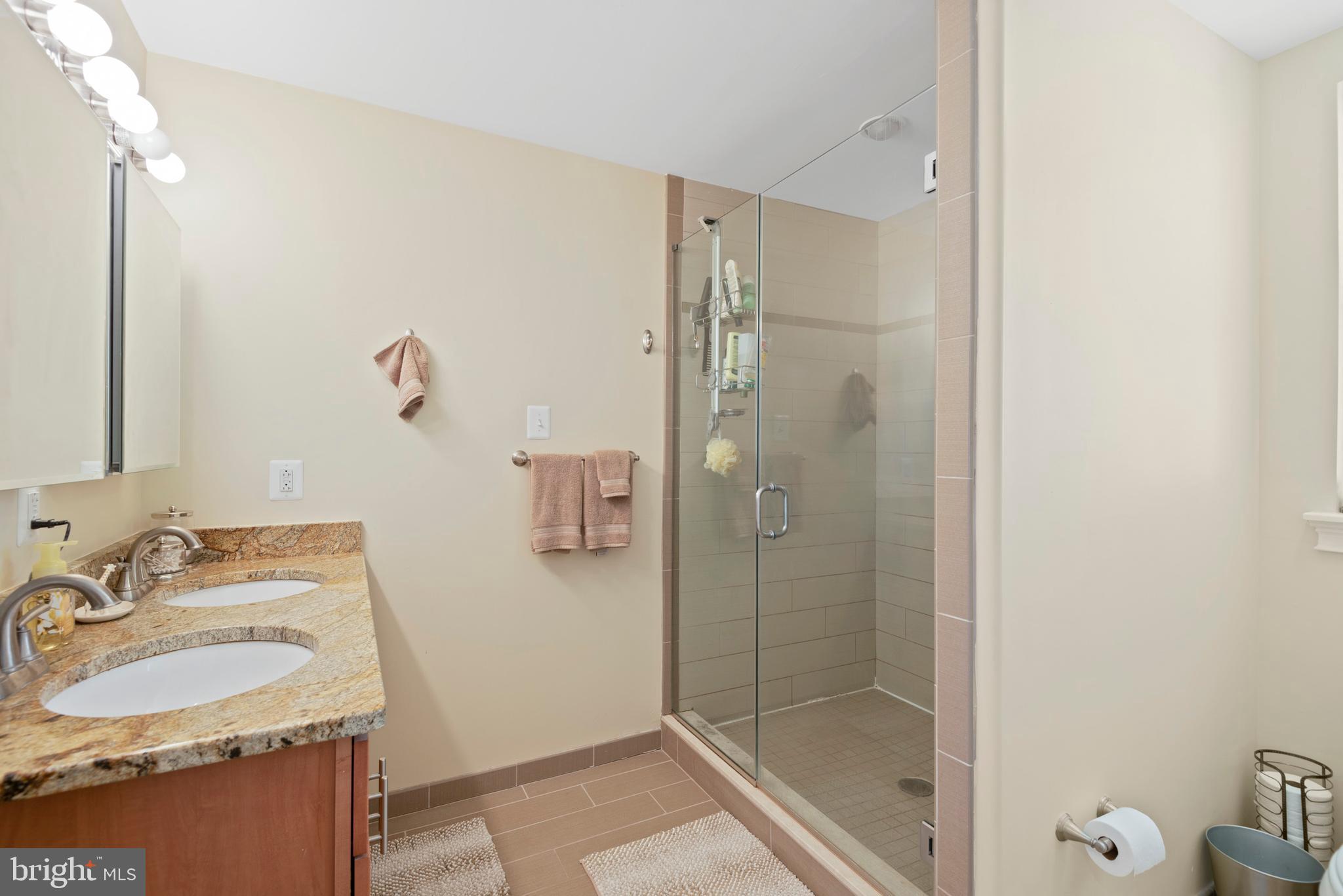 GRADUATE HOSPITAL - Residential Lease