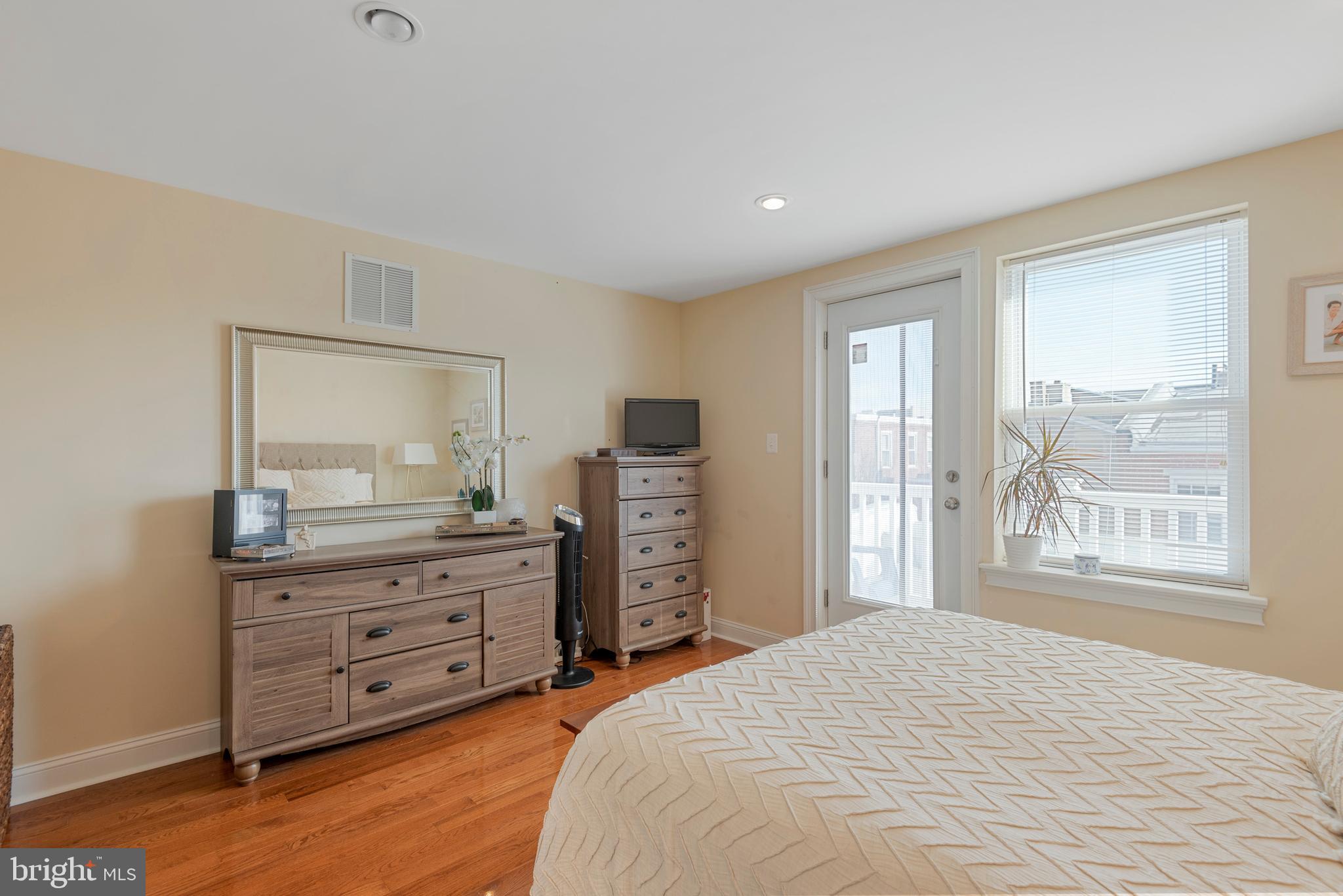 GRADUATE HOSPITAL - Residential Lease