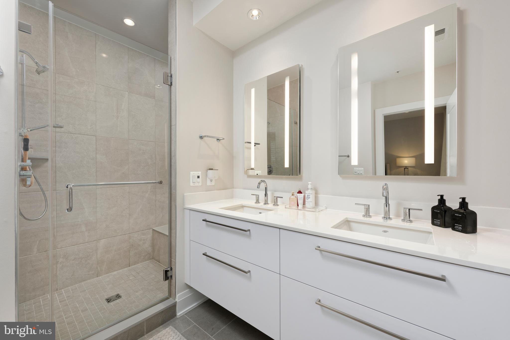 ROBINSON LANDING - Residential