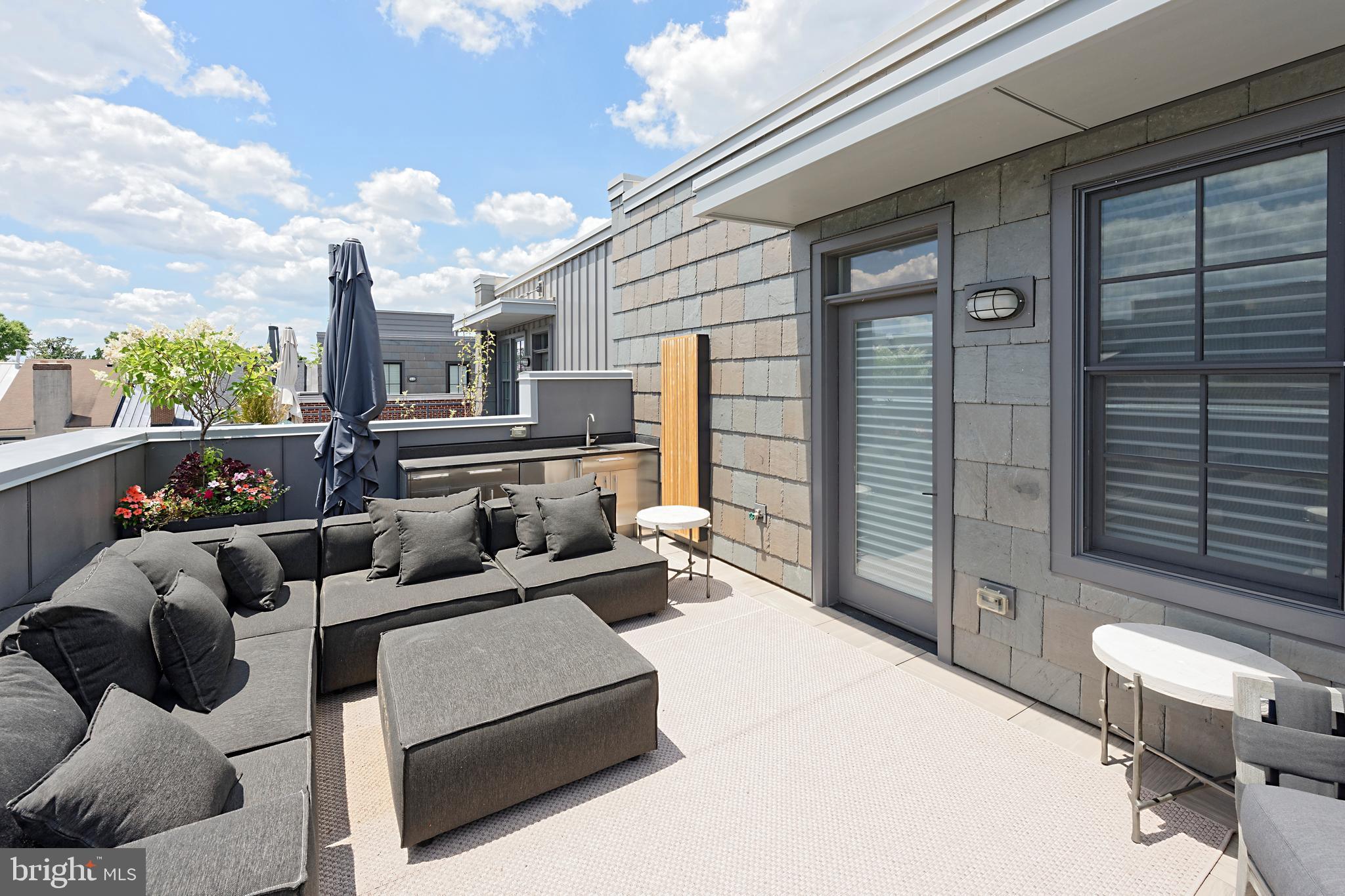 ROBINSON LANDING - Residential