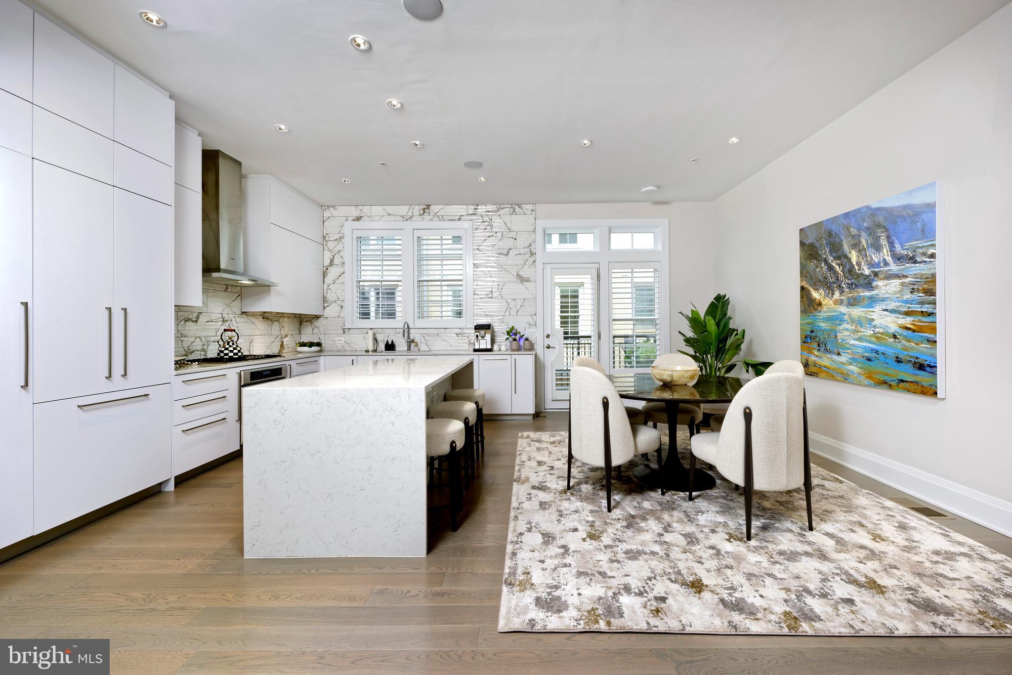 ROBINSON LANDING - Residential