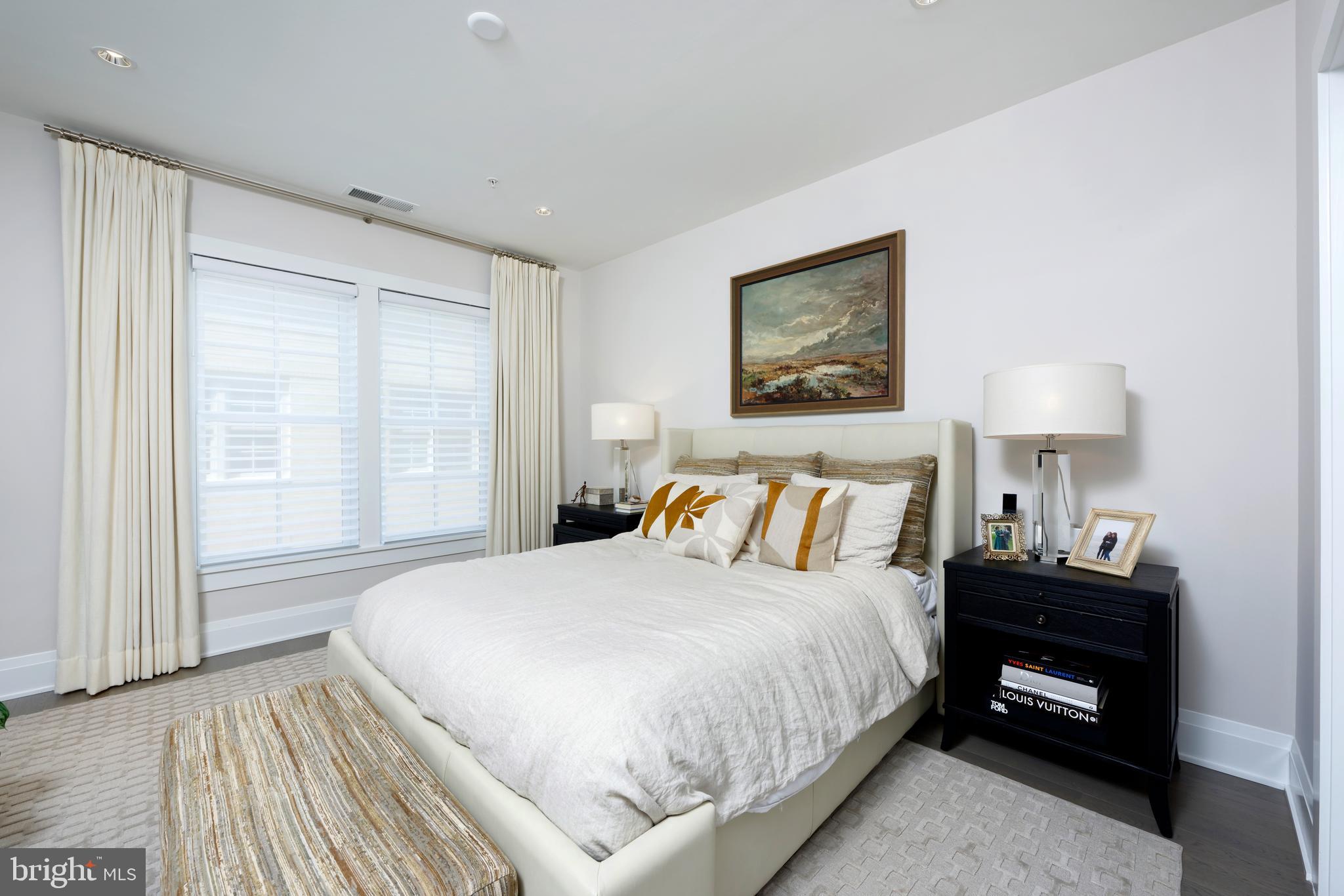 ROBINSON LANDING - Residential