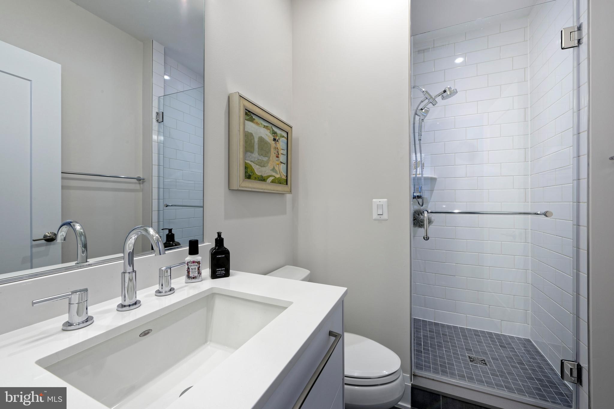 ROBINSON LANDING - Residential