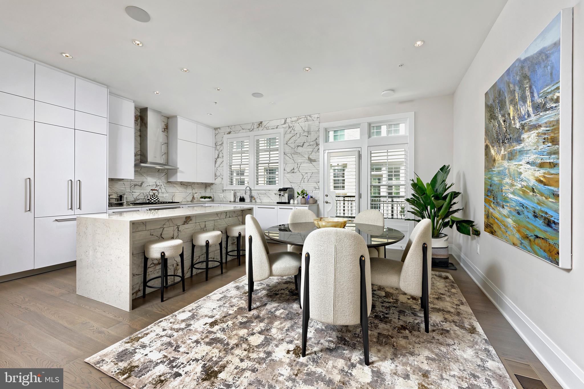 ROBINSON LANDING - Residential