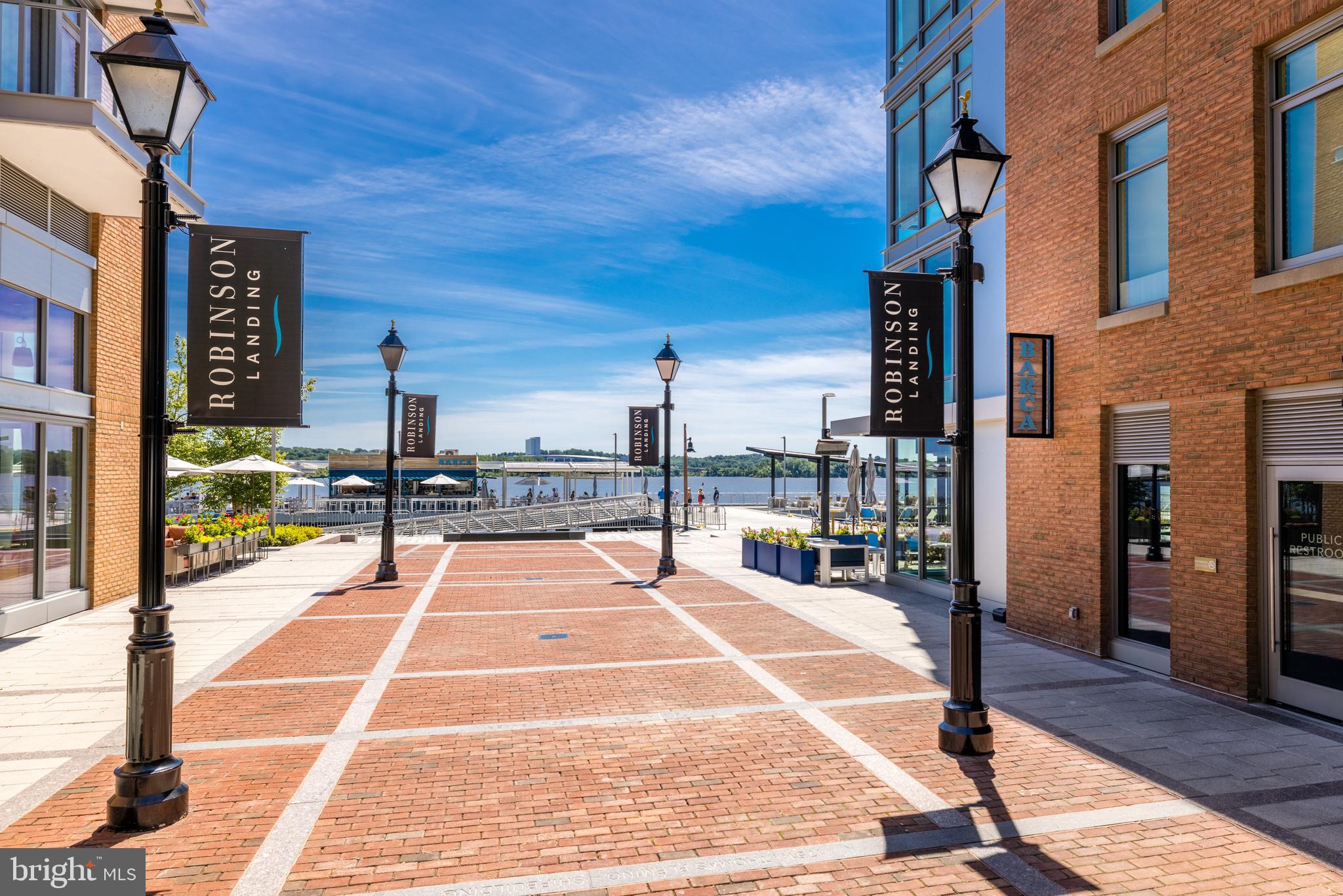 ROBINSON LANDING - Residential