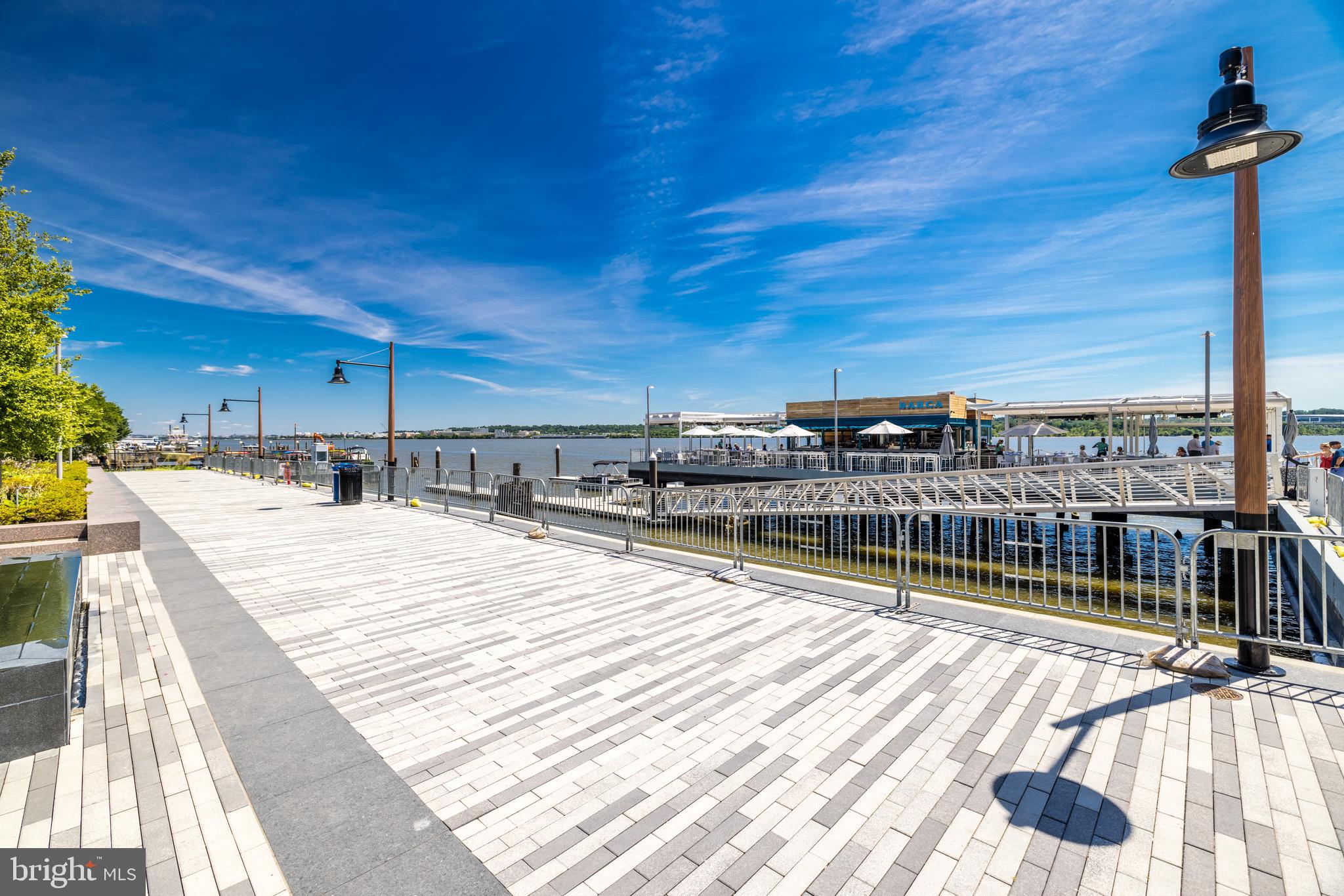 ROBINSON LANDING - Residential