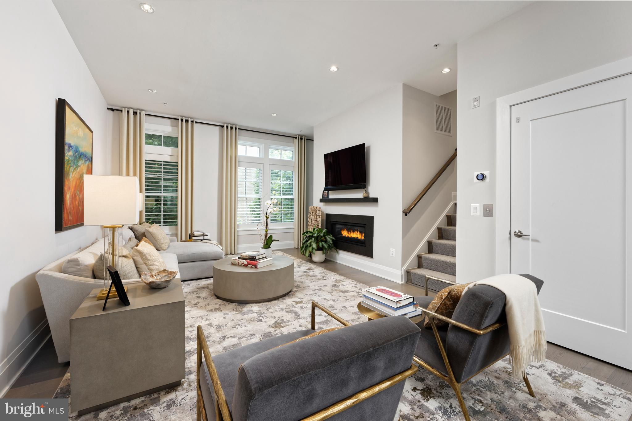 ROBINSON LANDING - Residential