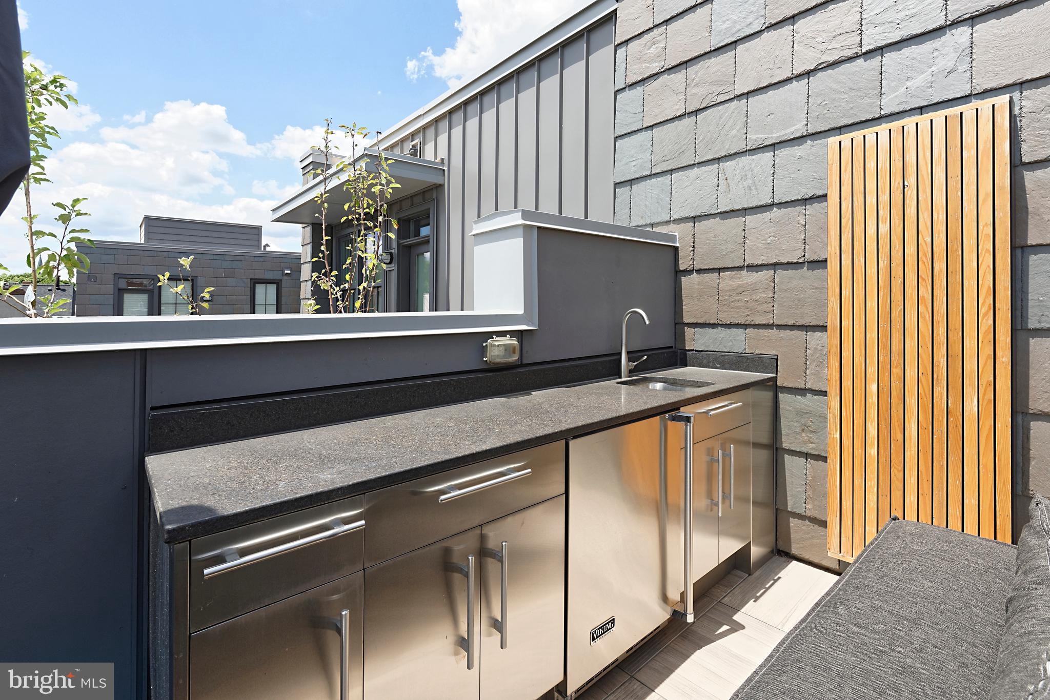 ROBINSON LANDING - Residential