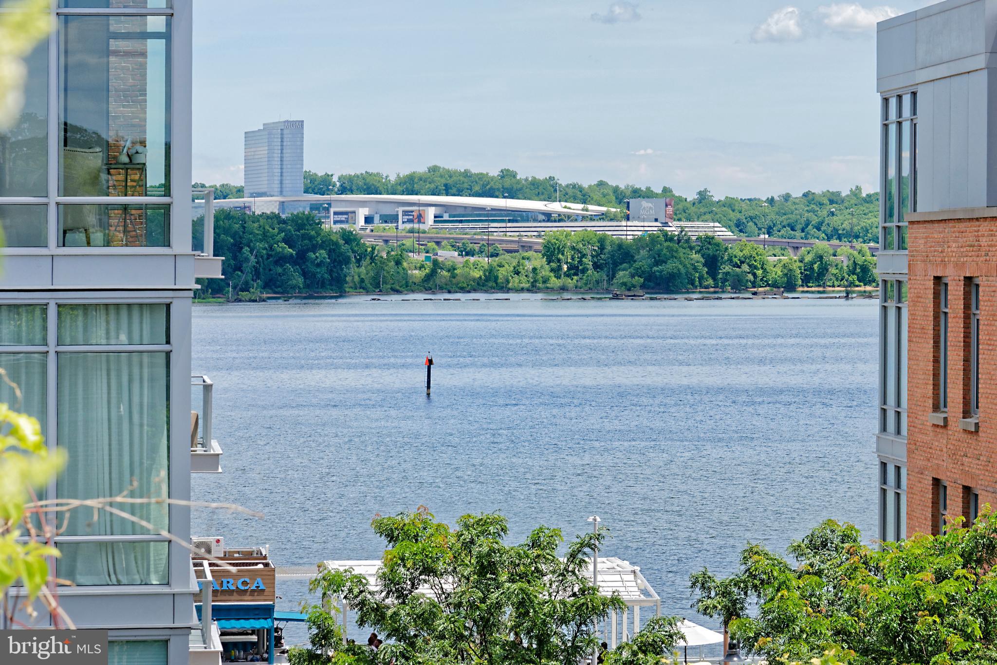 ROBINSON LANDING - Residential