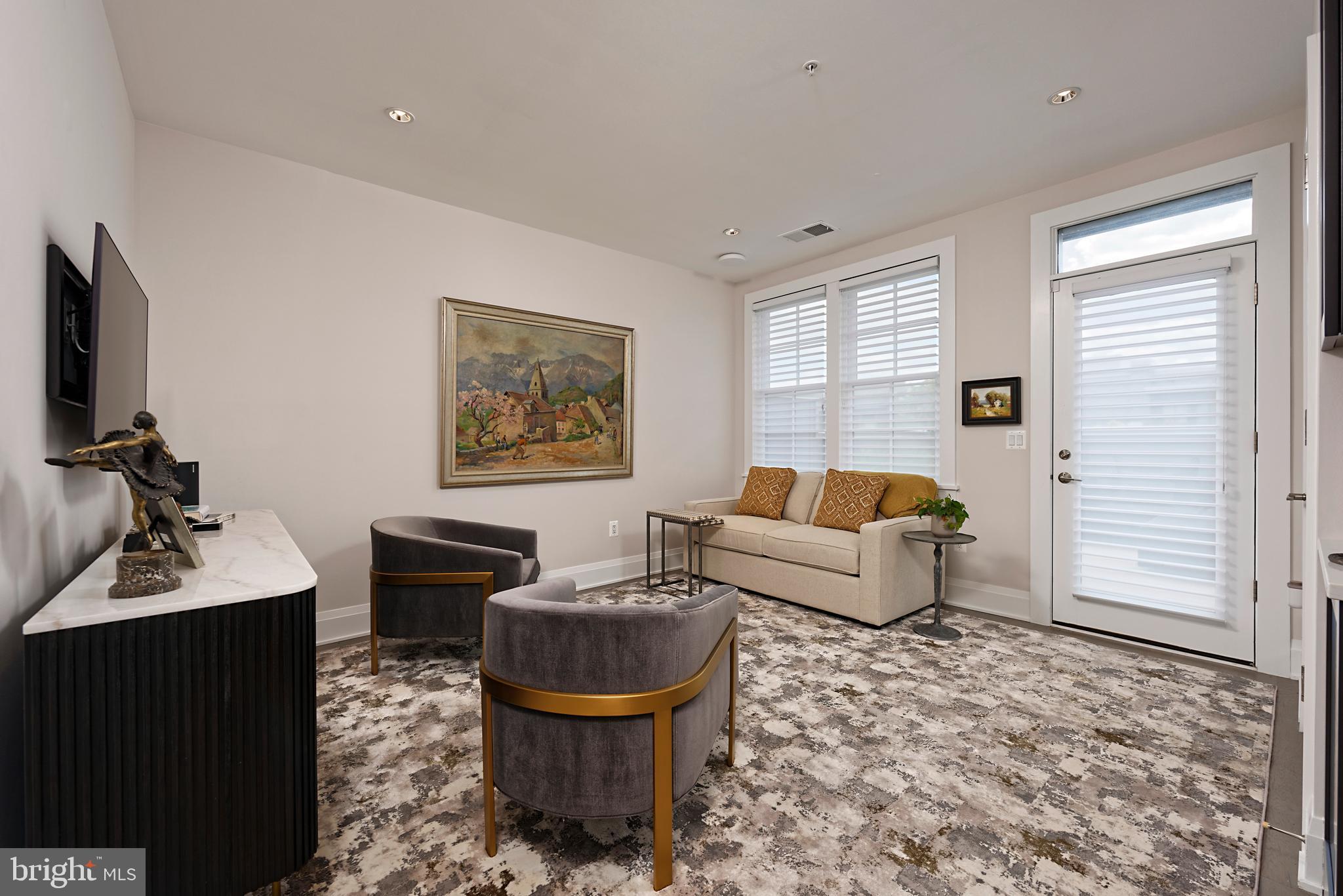 ROBINSON LANDING - Residential