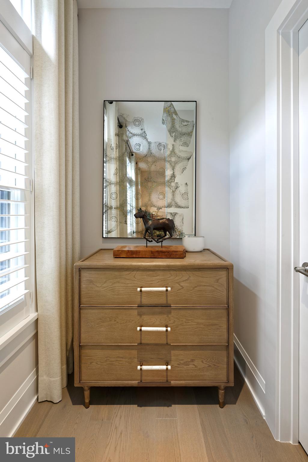 ROBINSON LANDING - Residential