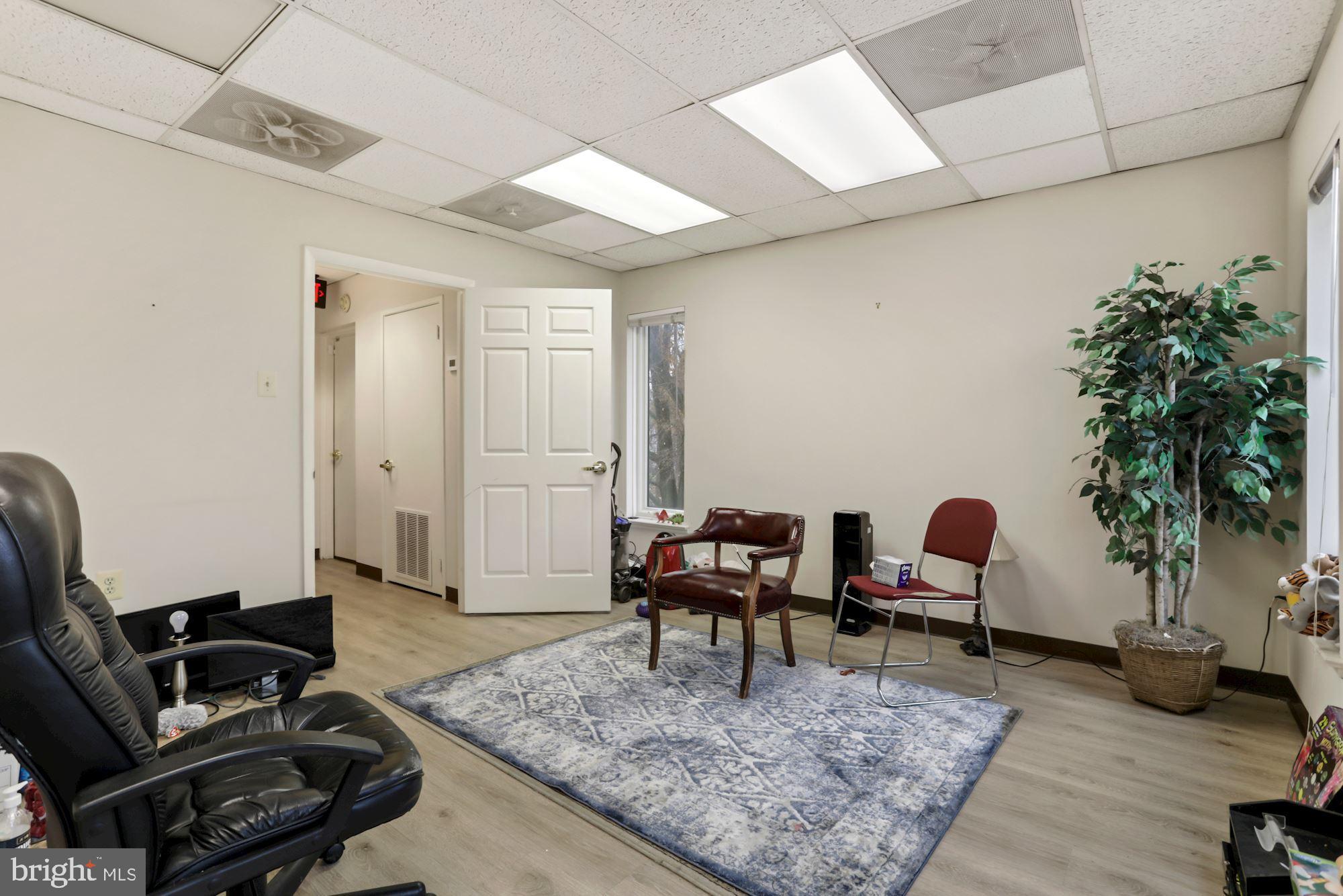 FAIRFAX PLAZA OFFICE PARK - Commercial Sale